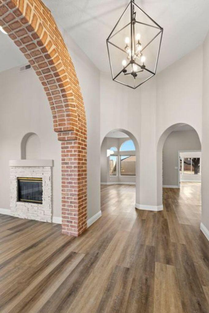 EAST RIDGE - Residential