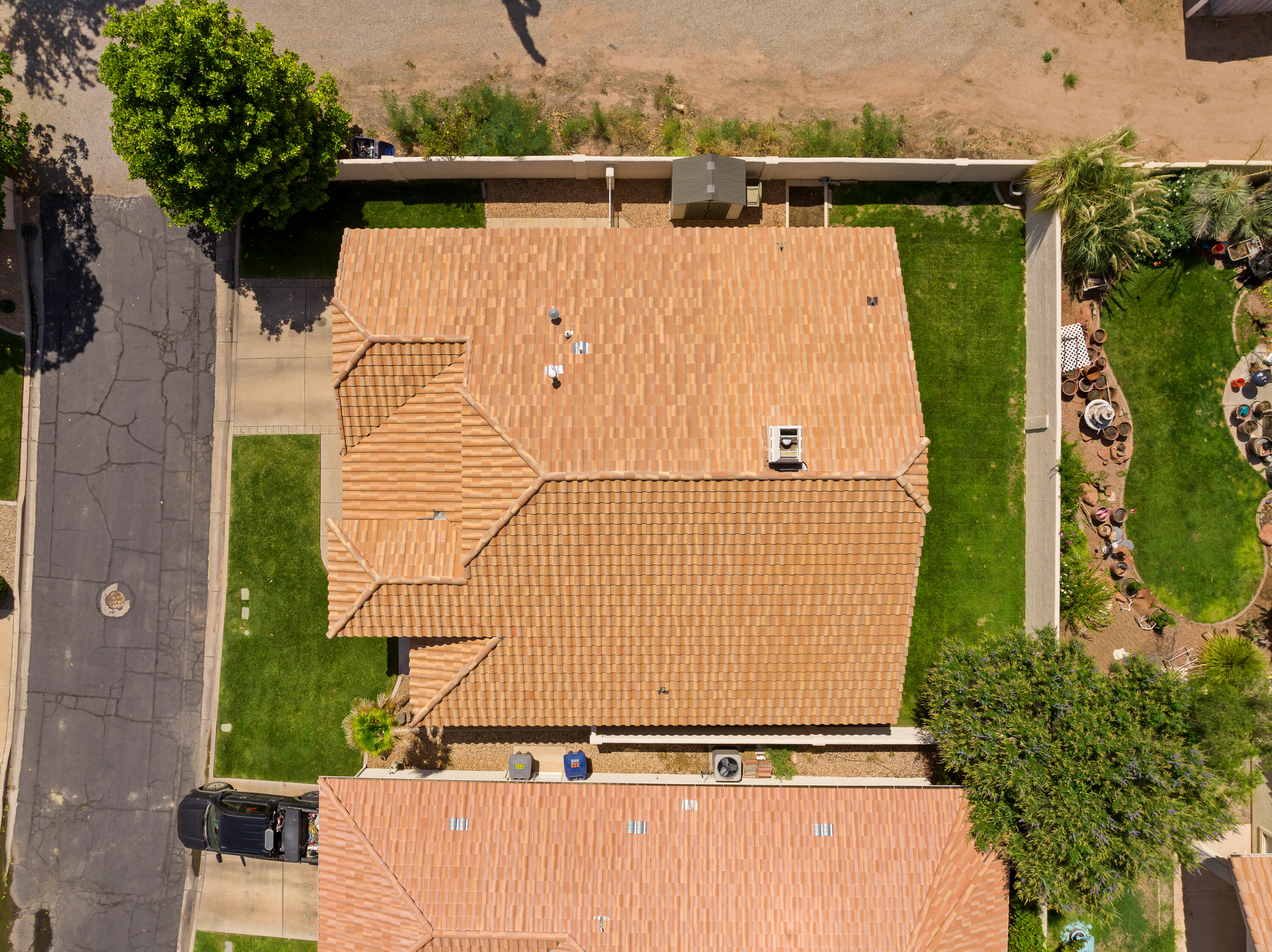 RIVERWOOD TOWNHOMES - Residential