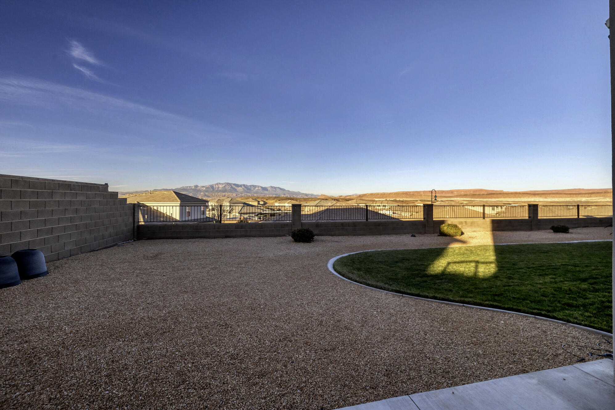 DESERT PLATEAU - Residential