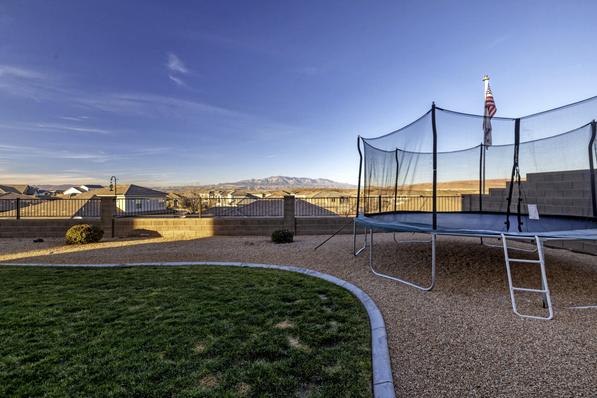 DESERT PLATEAU - Residential