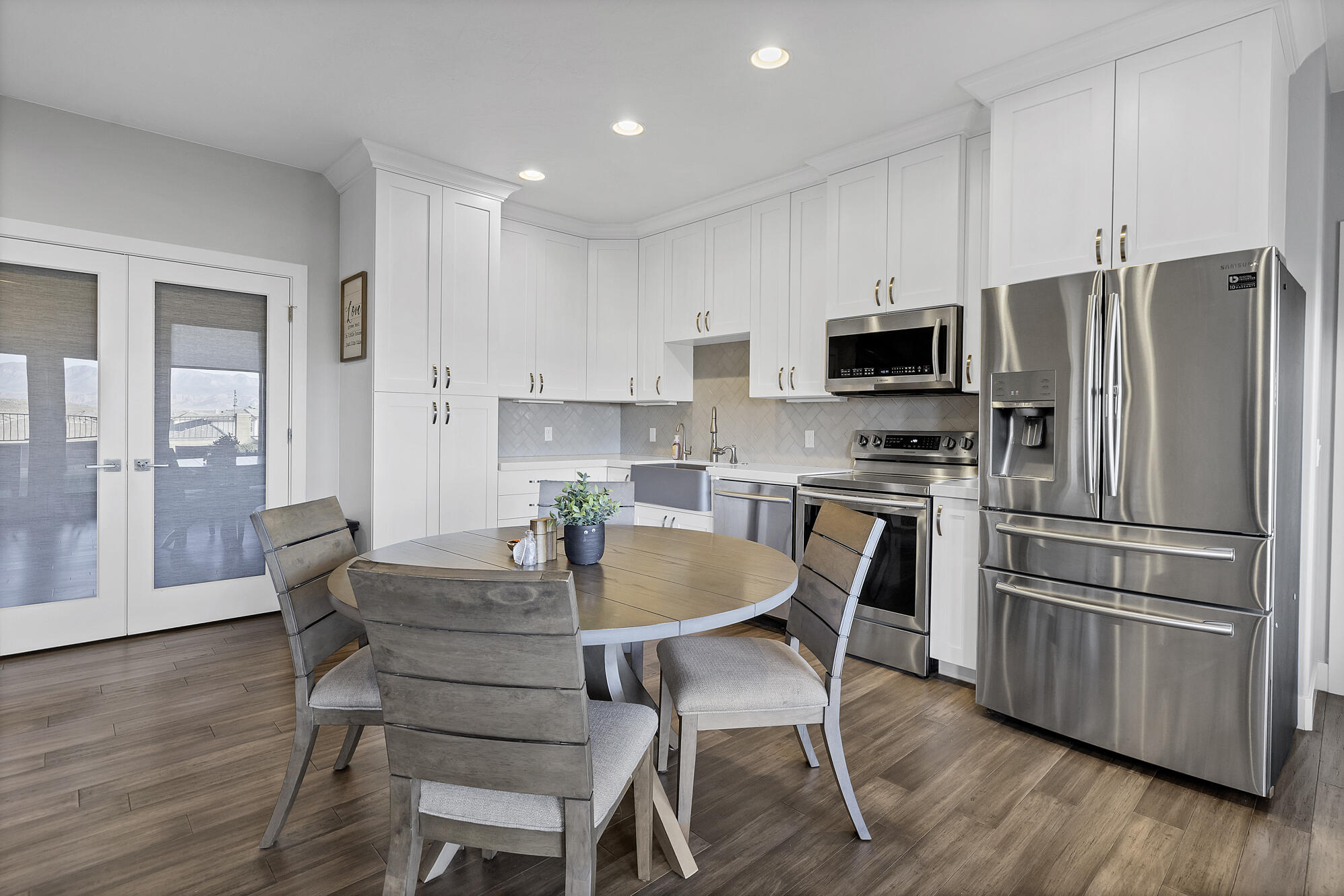 DESERT PLATEAU - Residential