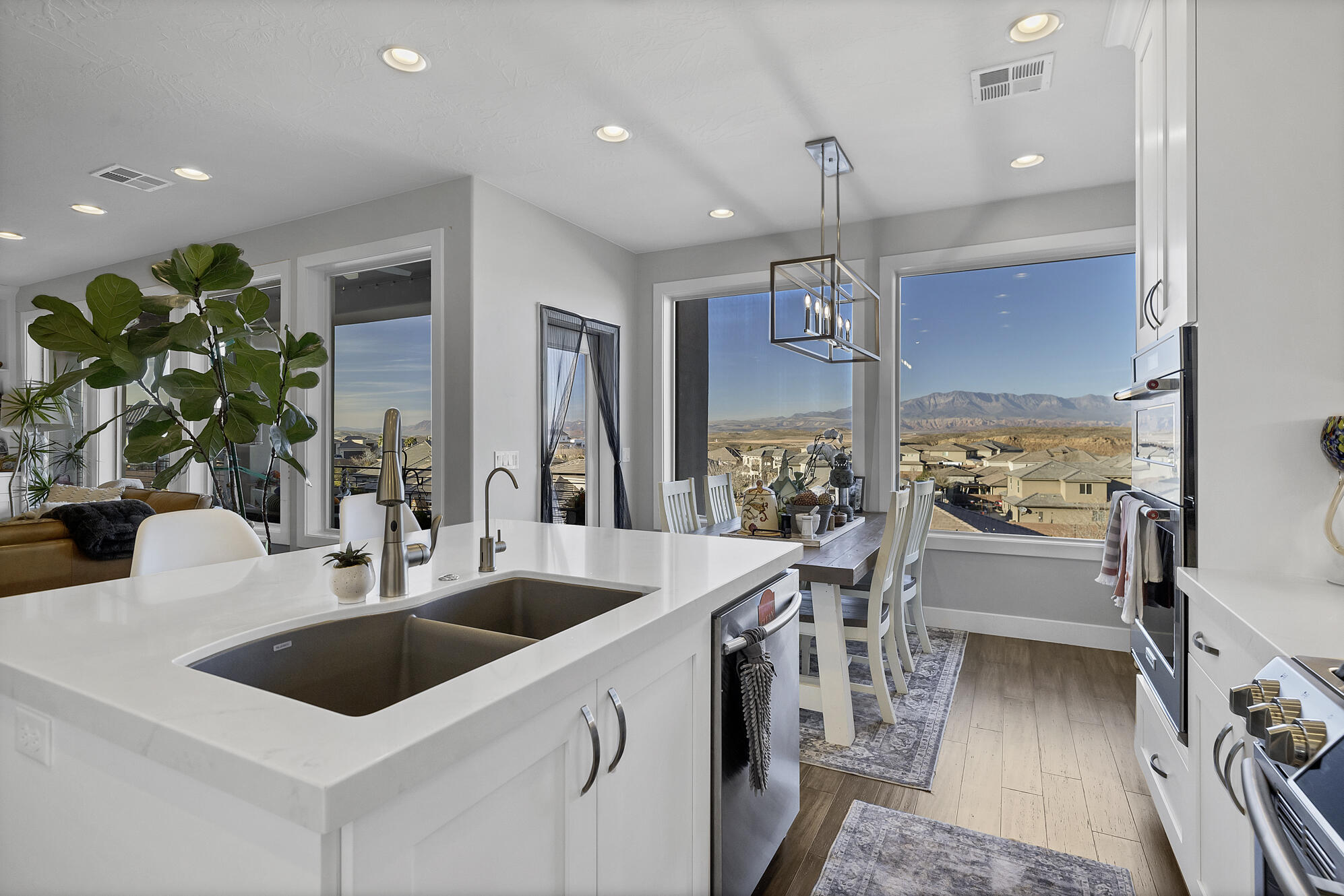 DESERT PLATEAU - Residential