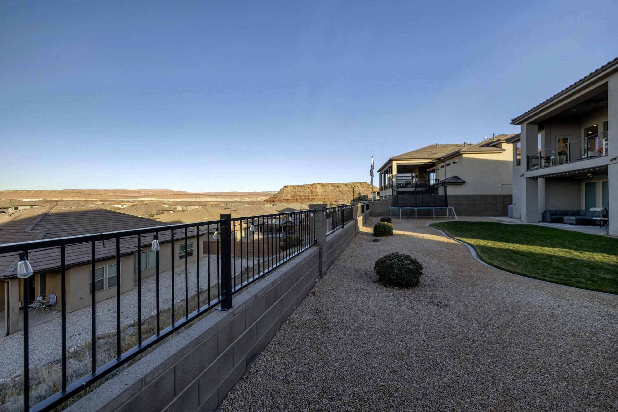 DESERT PLATEAU - Residential