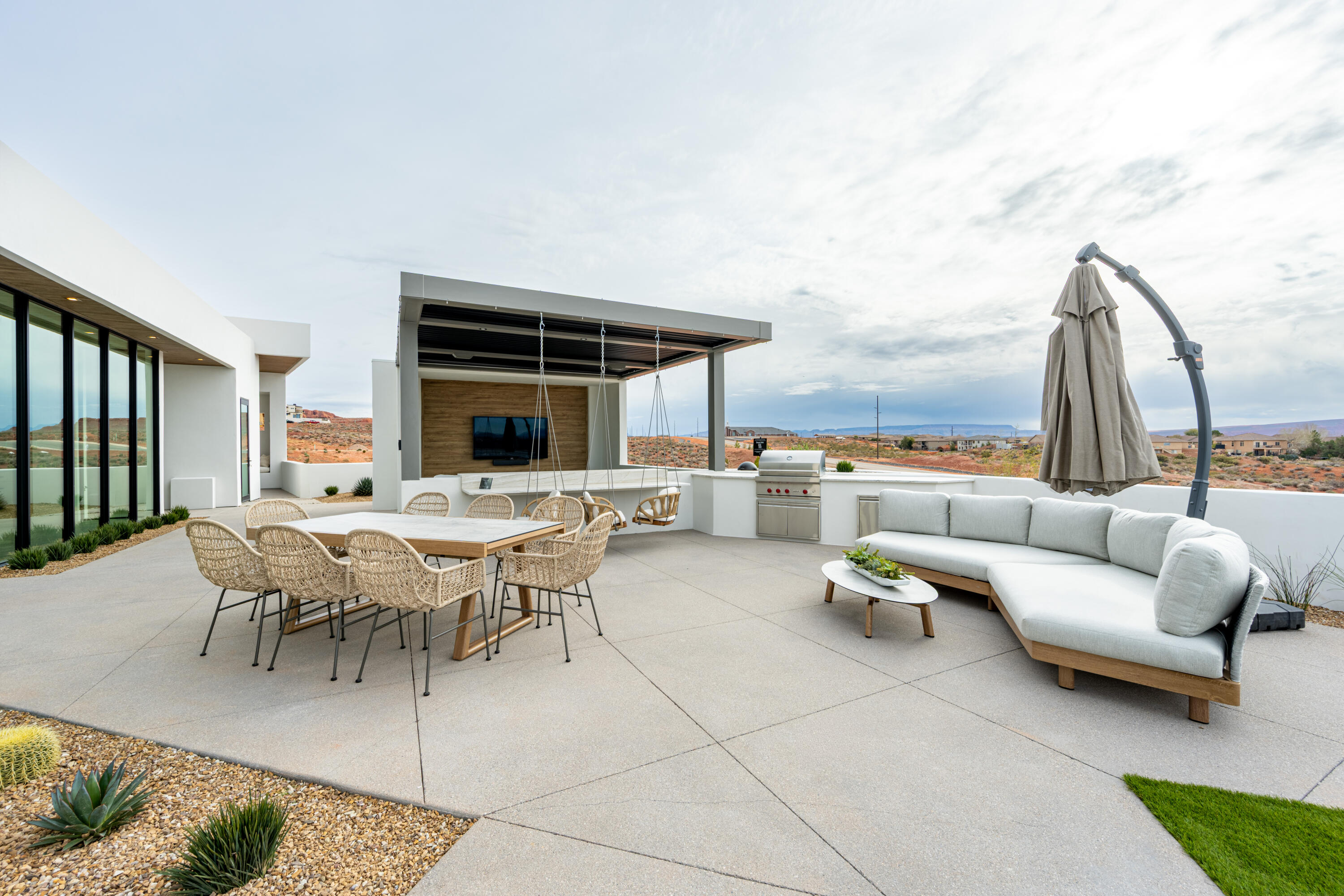 SOLENTE VILLAGE - Residential