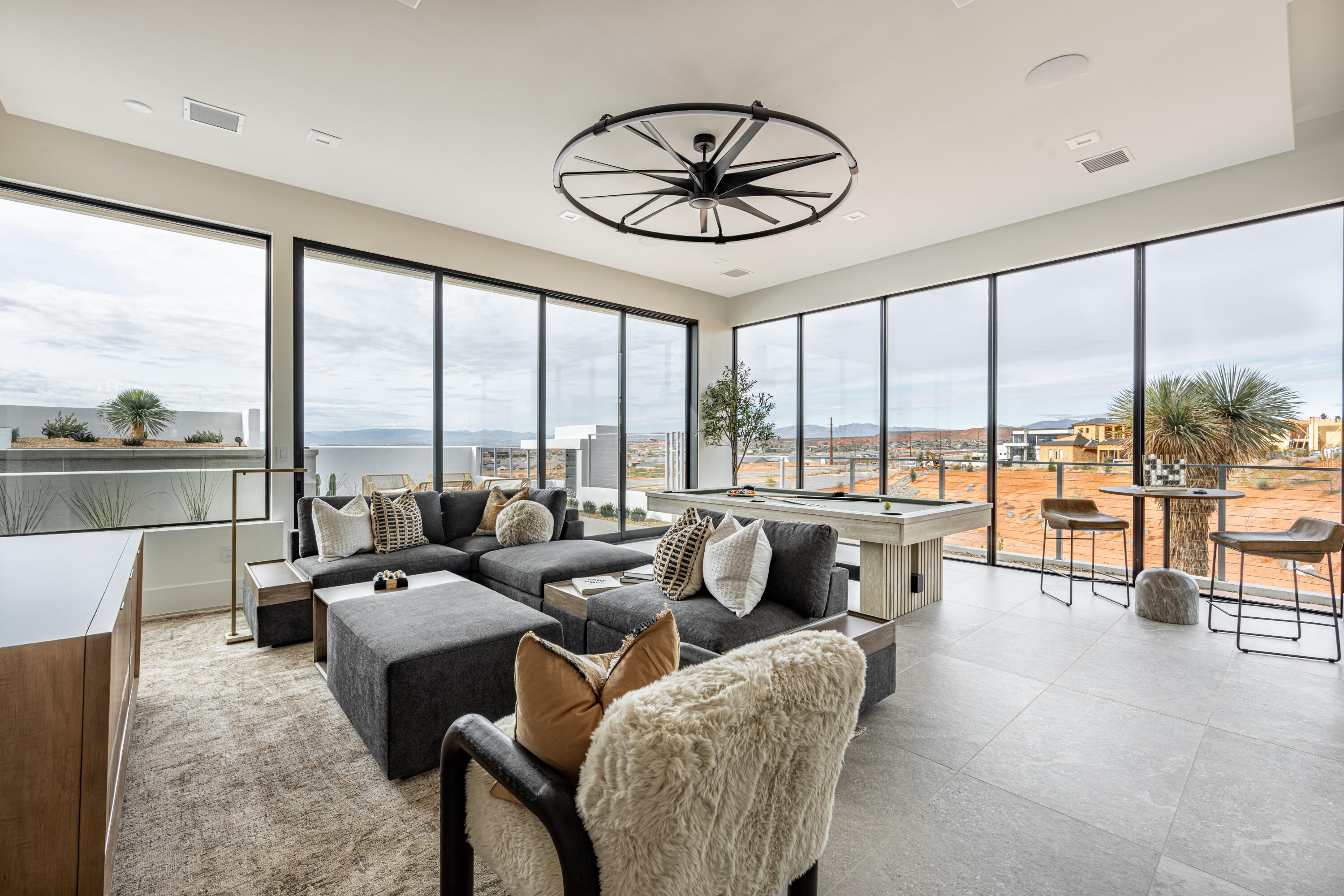 SOLENTE VILLAGE - Residential