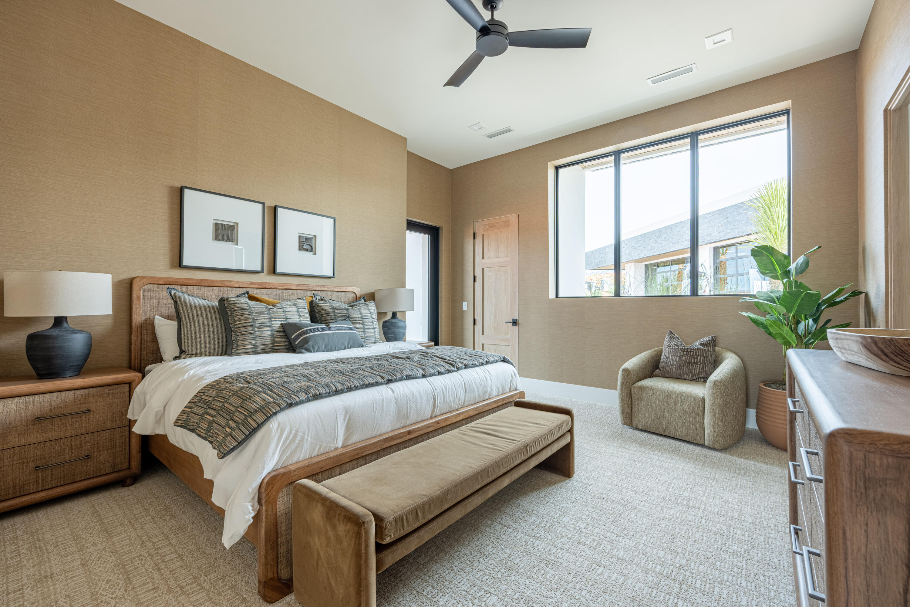 SOLENTE VILLAGE - Residential