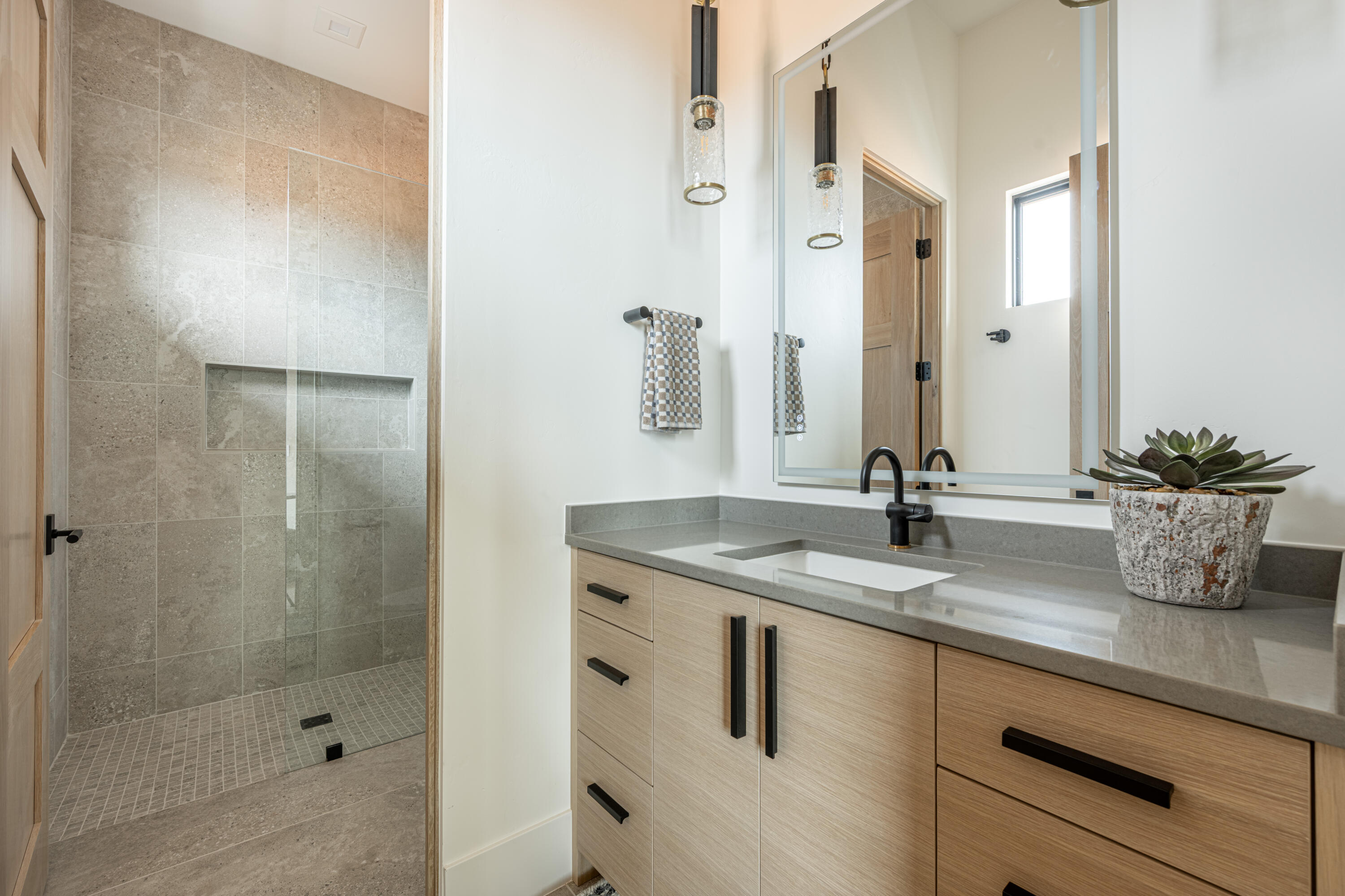 SOLENTE VILLAGE - Residential