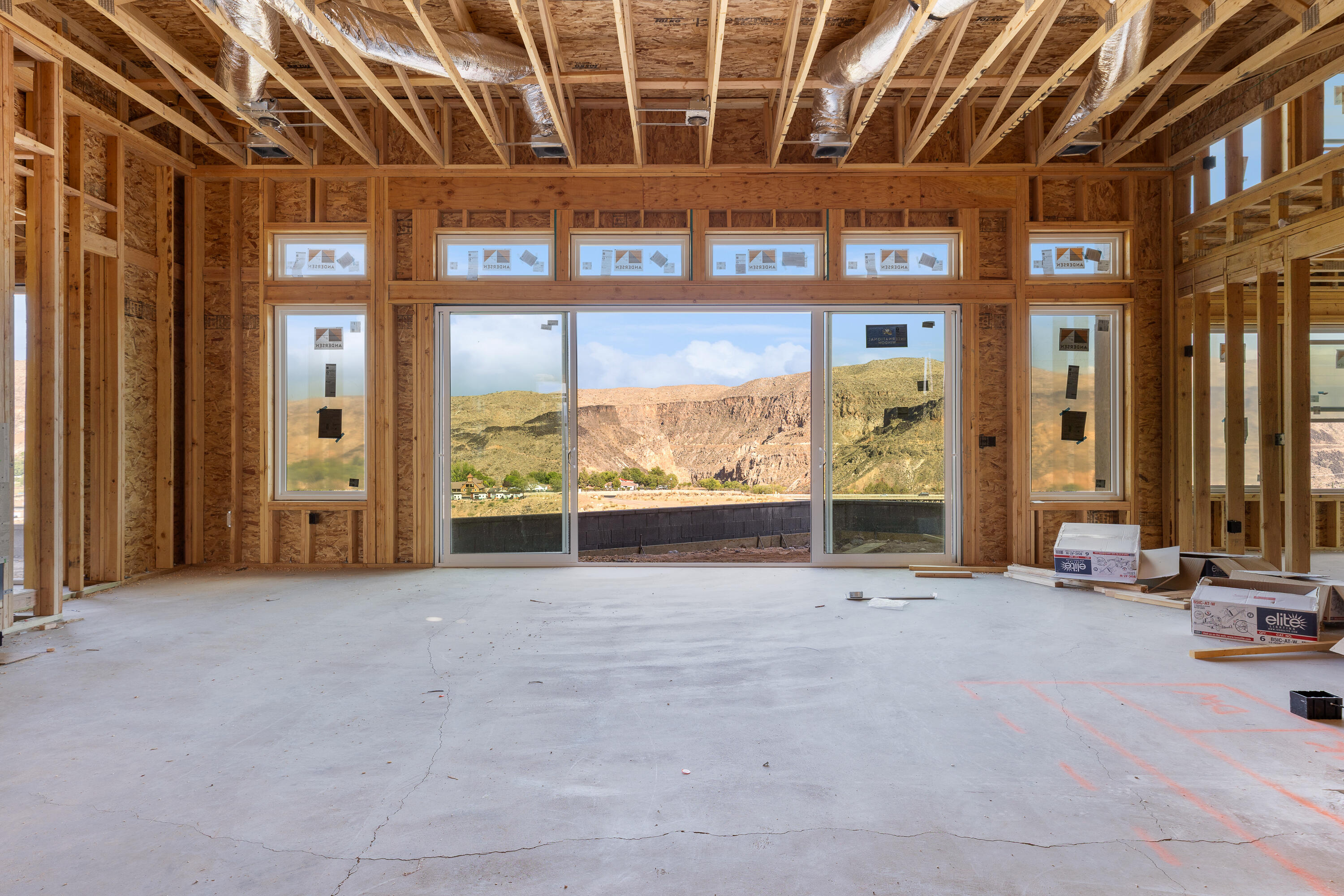 FALCON RIDGE - Residential