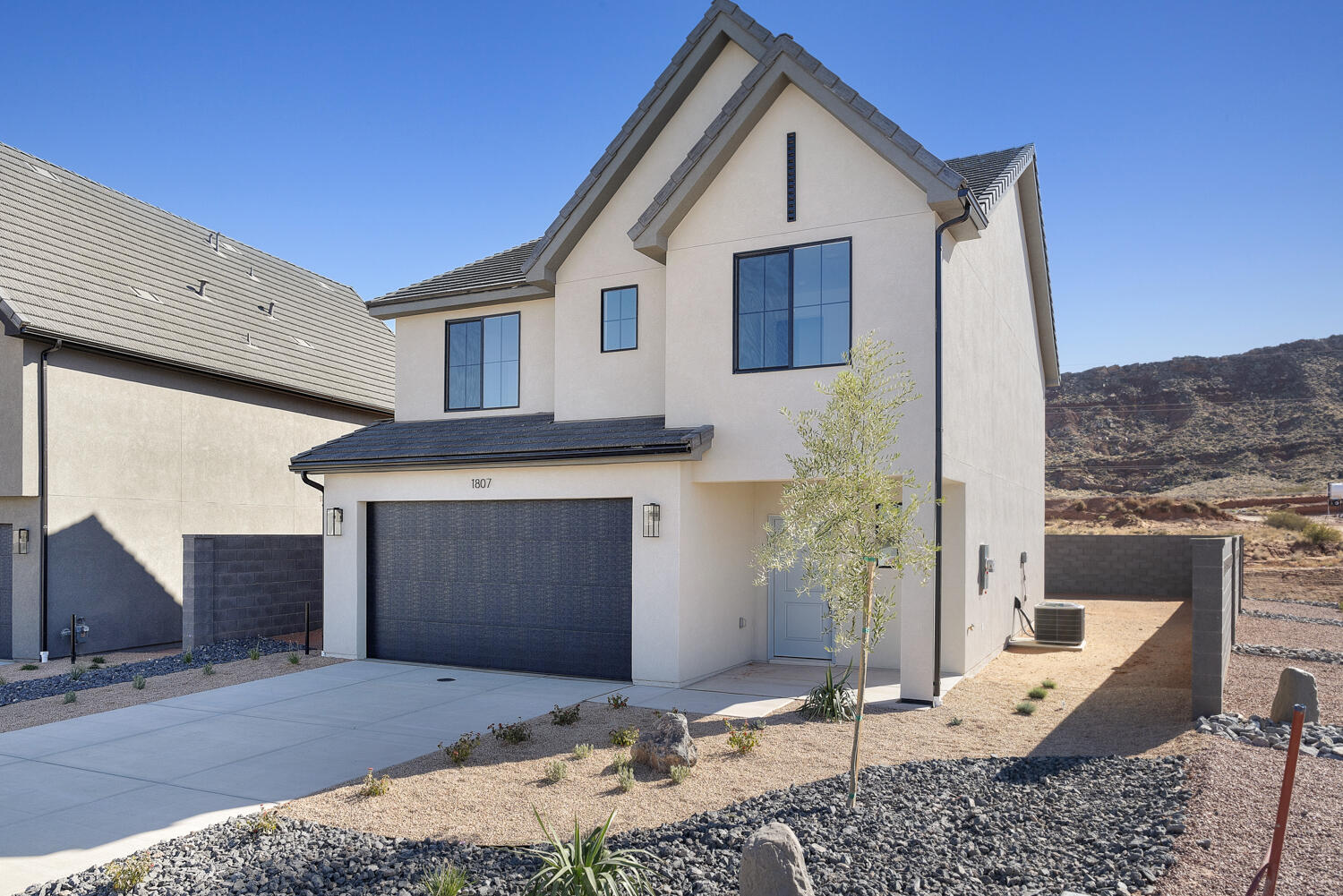 STANDING ROCK EAST AT LONG VALLEY - Residential