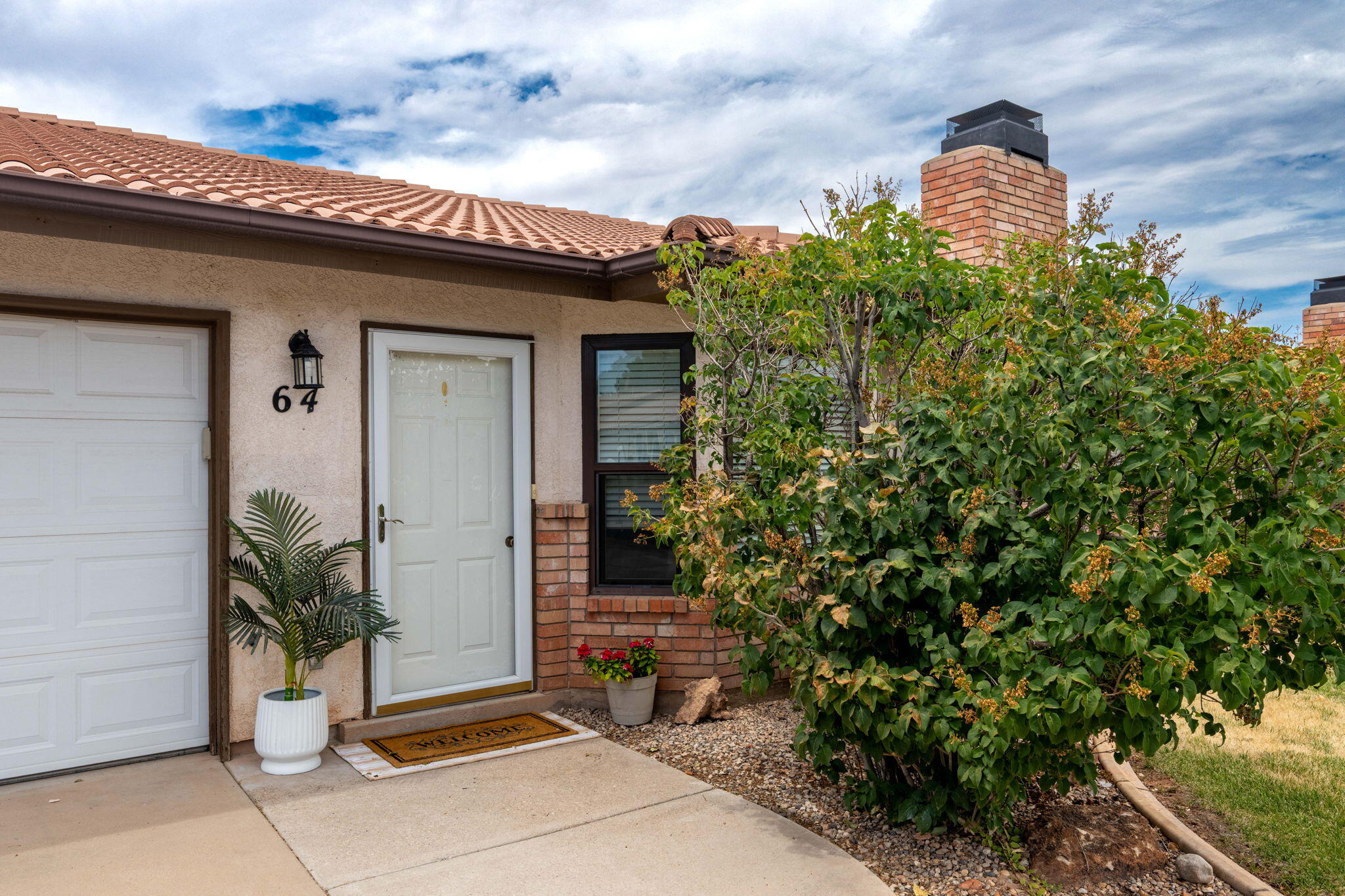 BLOOMINGTON KNOLLS TOWNHOMES - Residential