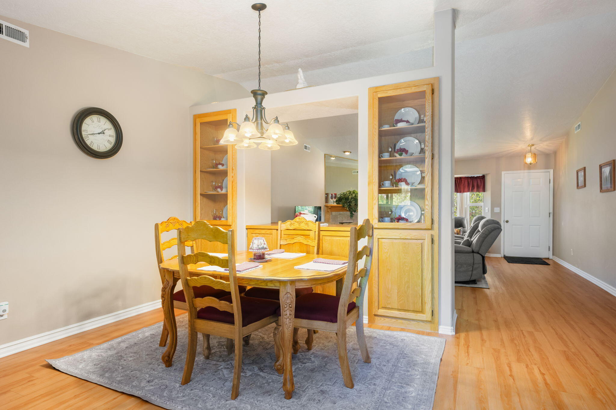 BLOOMINGTON KNOLLS TOWNHOMES - Residential