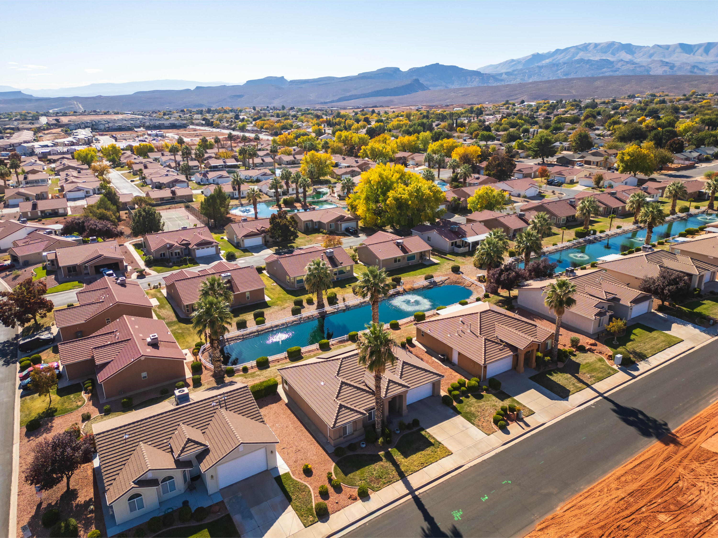 PADRE LAKES TOWNHOMES - Residential
