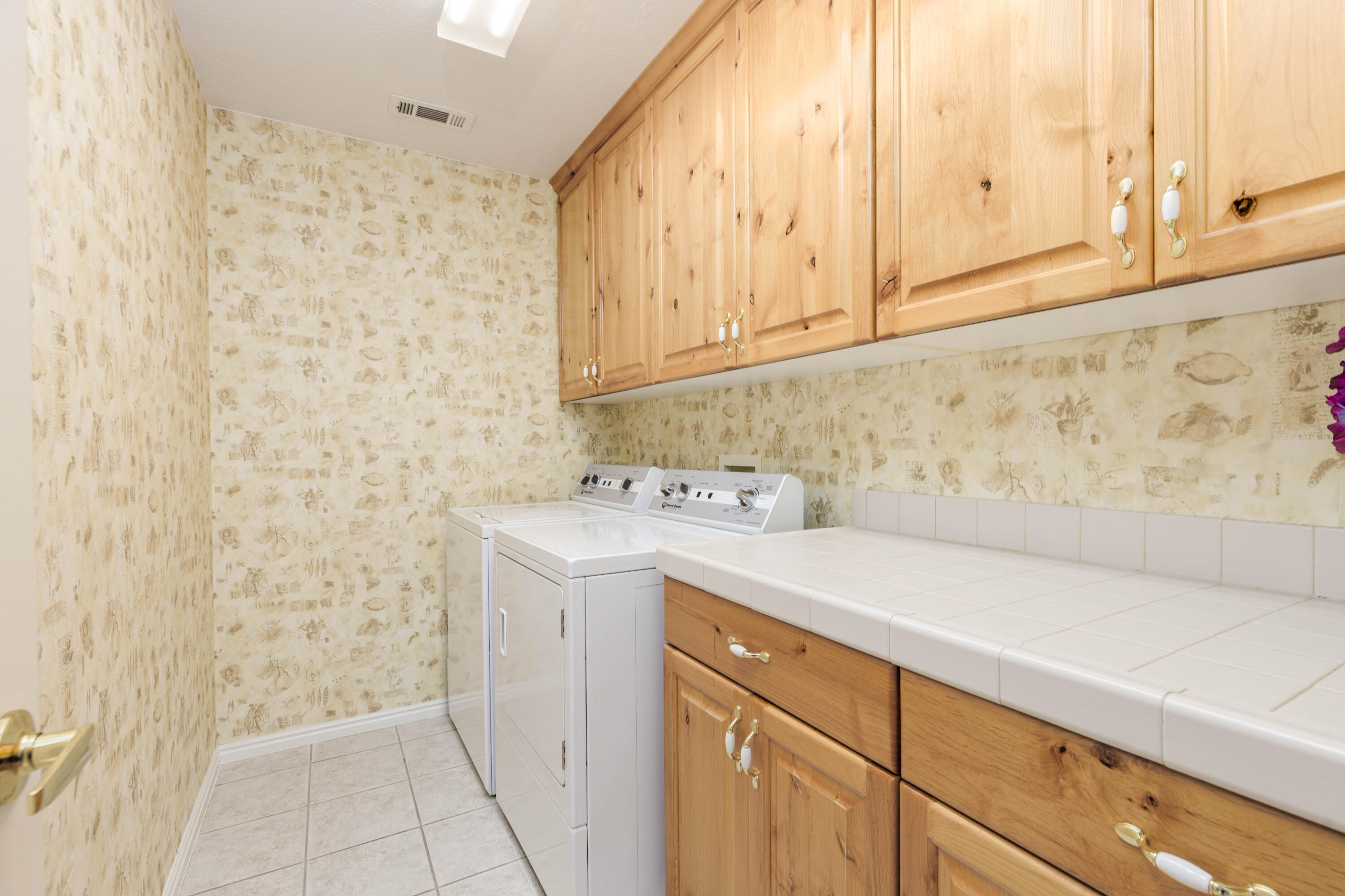 PADRE LAKES TOWNHOMES - Residential