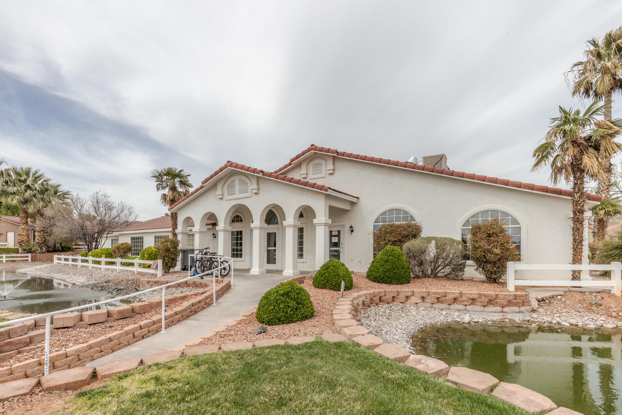 PADRE LAKES TOWNHOMES - Residential