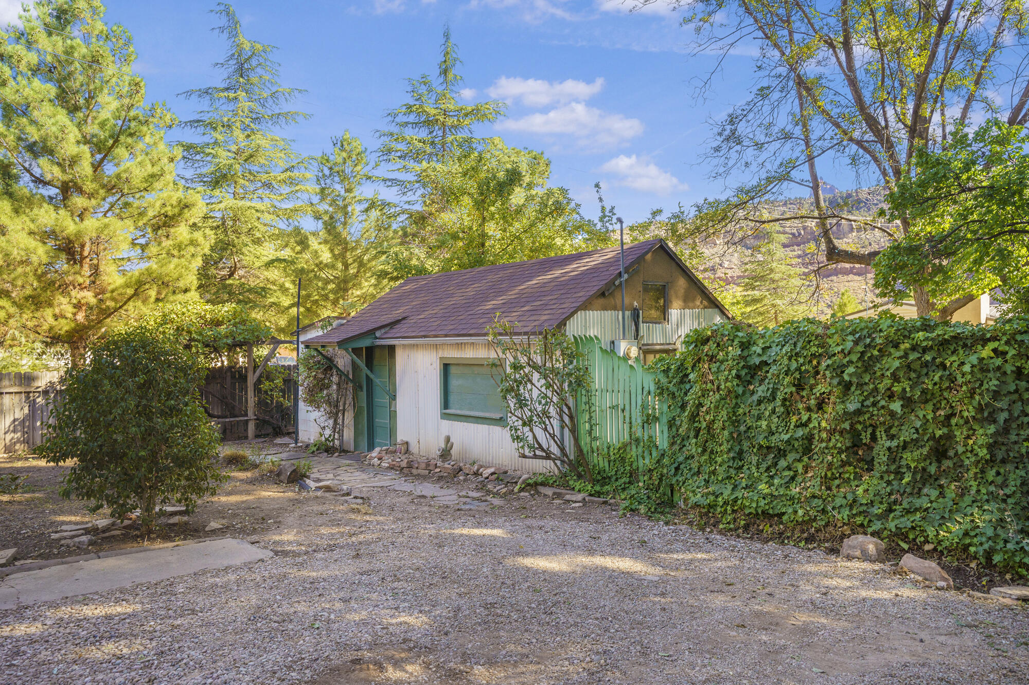 ROCKVILLE TOWNSITE - Residential