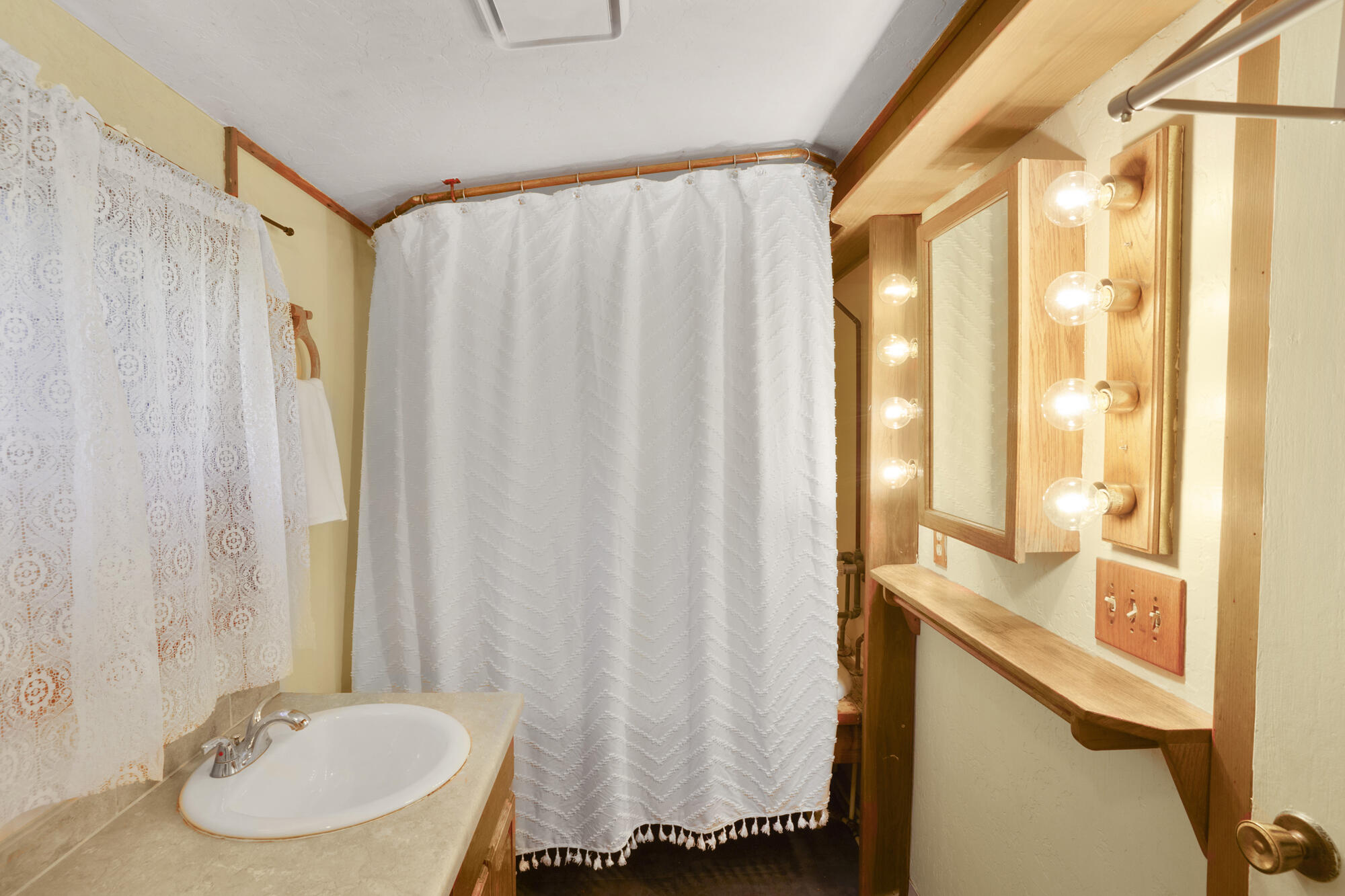 ROCKVILLE TOWNSITE - Residential