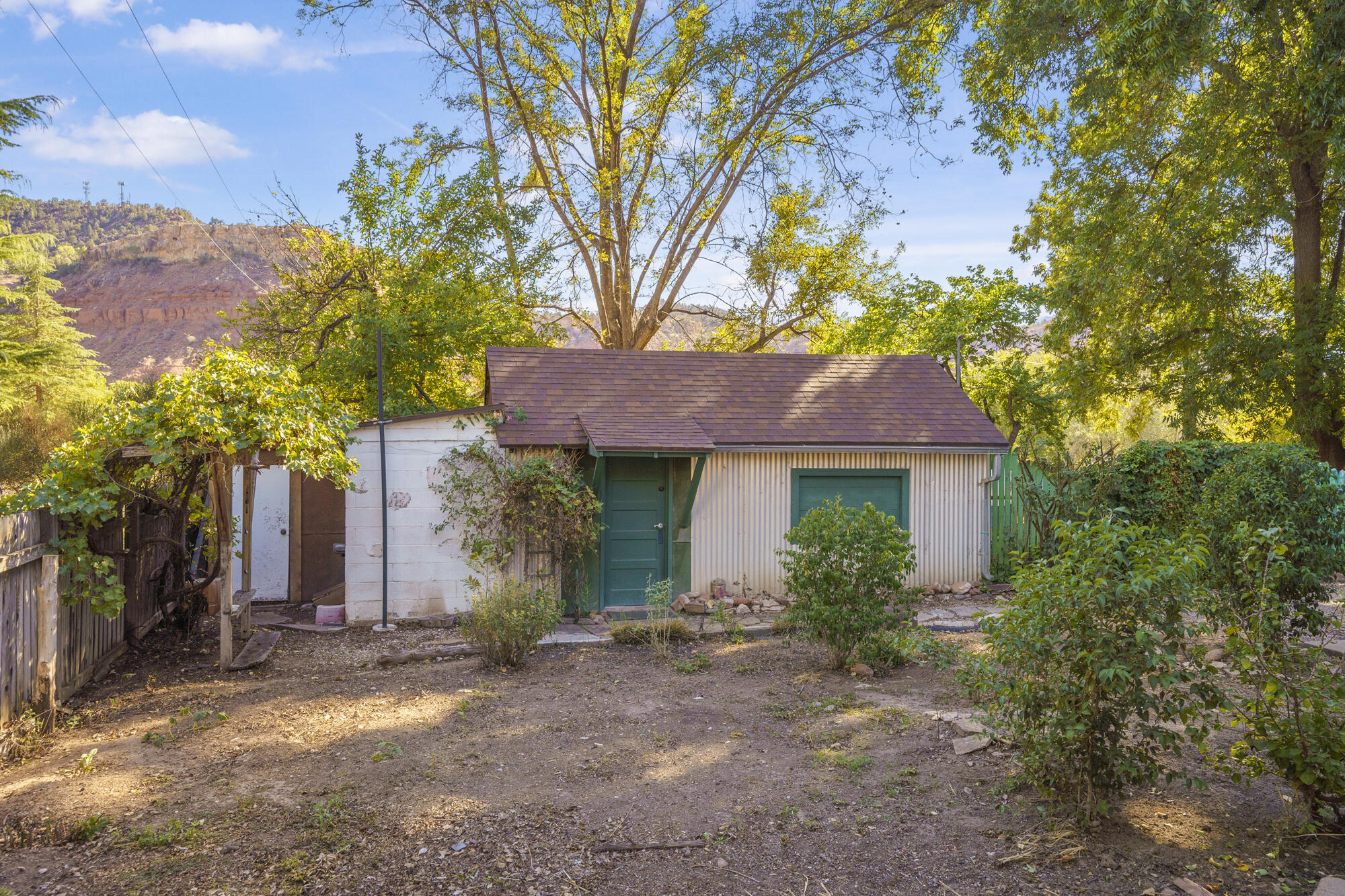 ROCKVILLE TOWNSITE - Residential