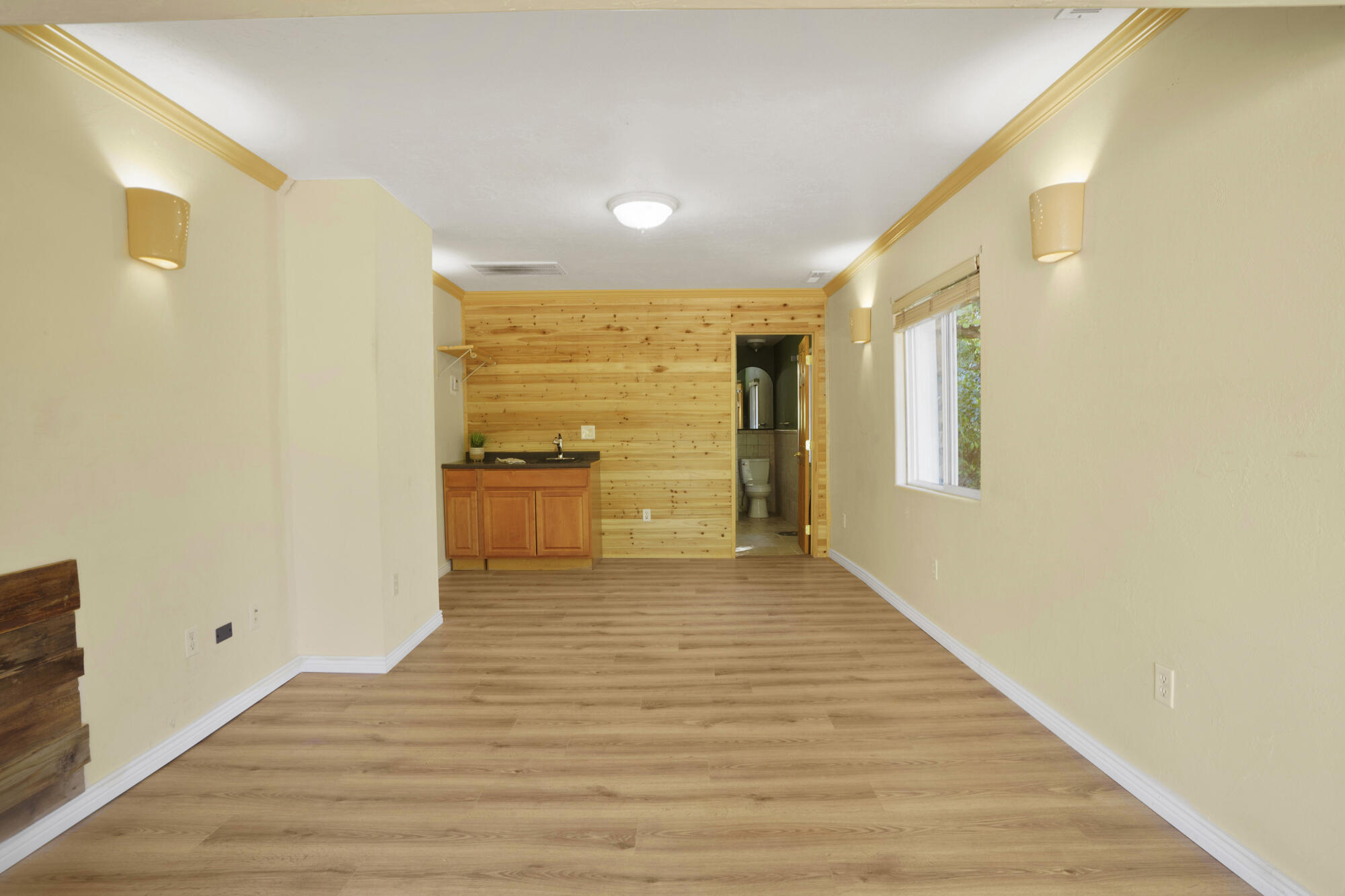 ROCKVILLE TOWNSITE - Residential