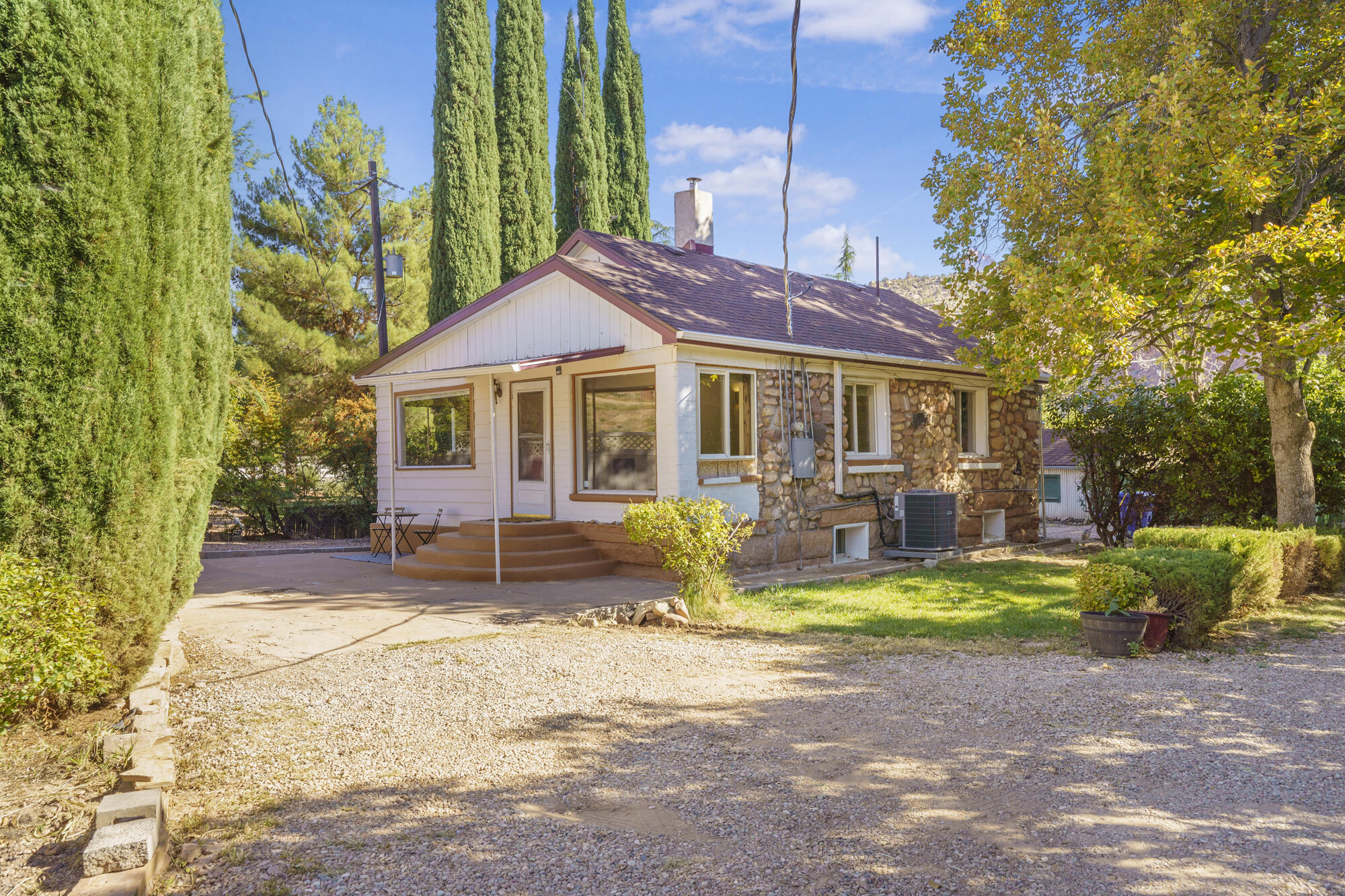 ROCKVILLE TOWNSITE - Residential