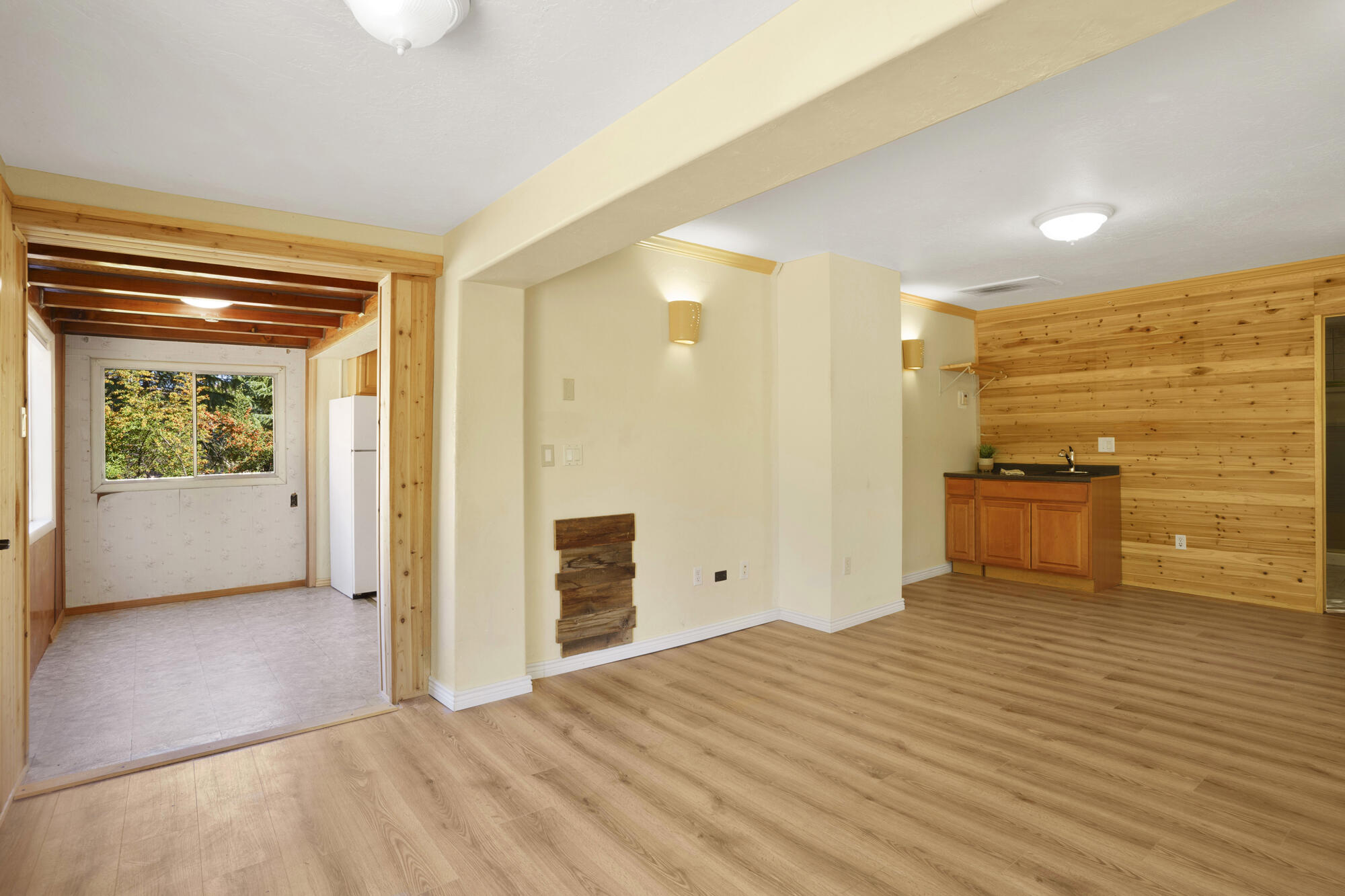 ROCKVILLE TOWNSITE - Residential