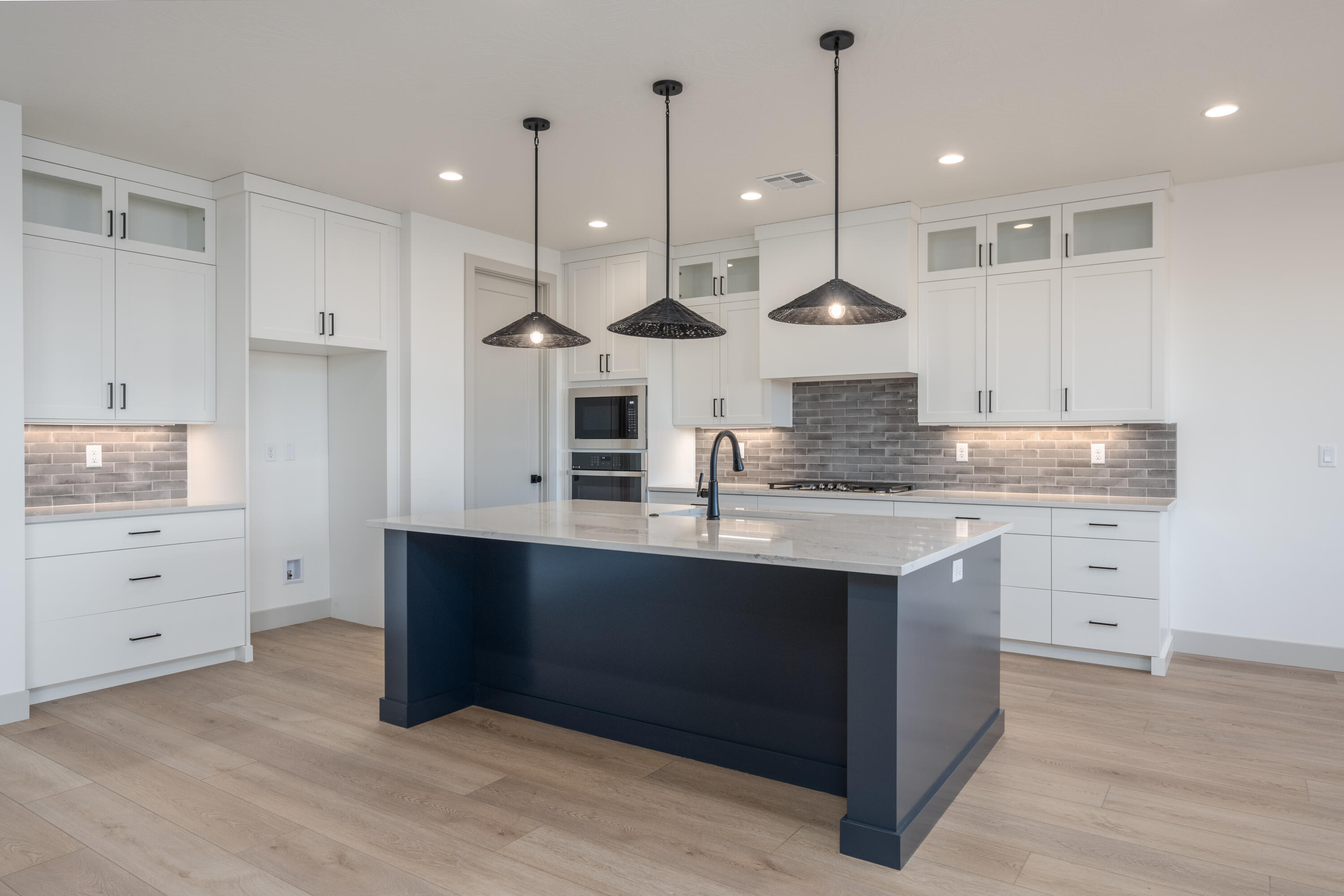 SOLIS AT CORAL CANYON - Residential