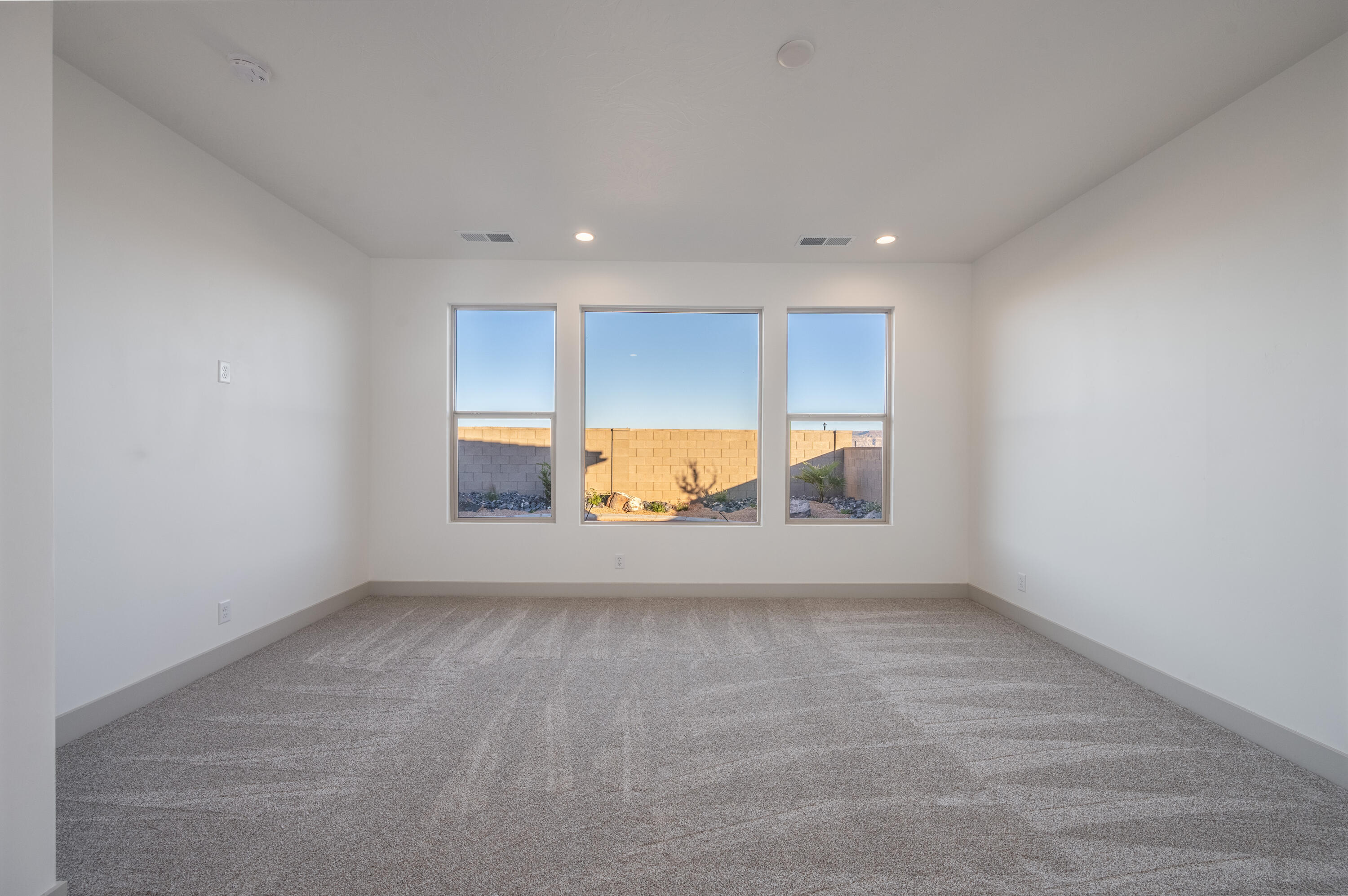 SOLIS AT CORAL CANYON - Residential