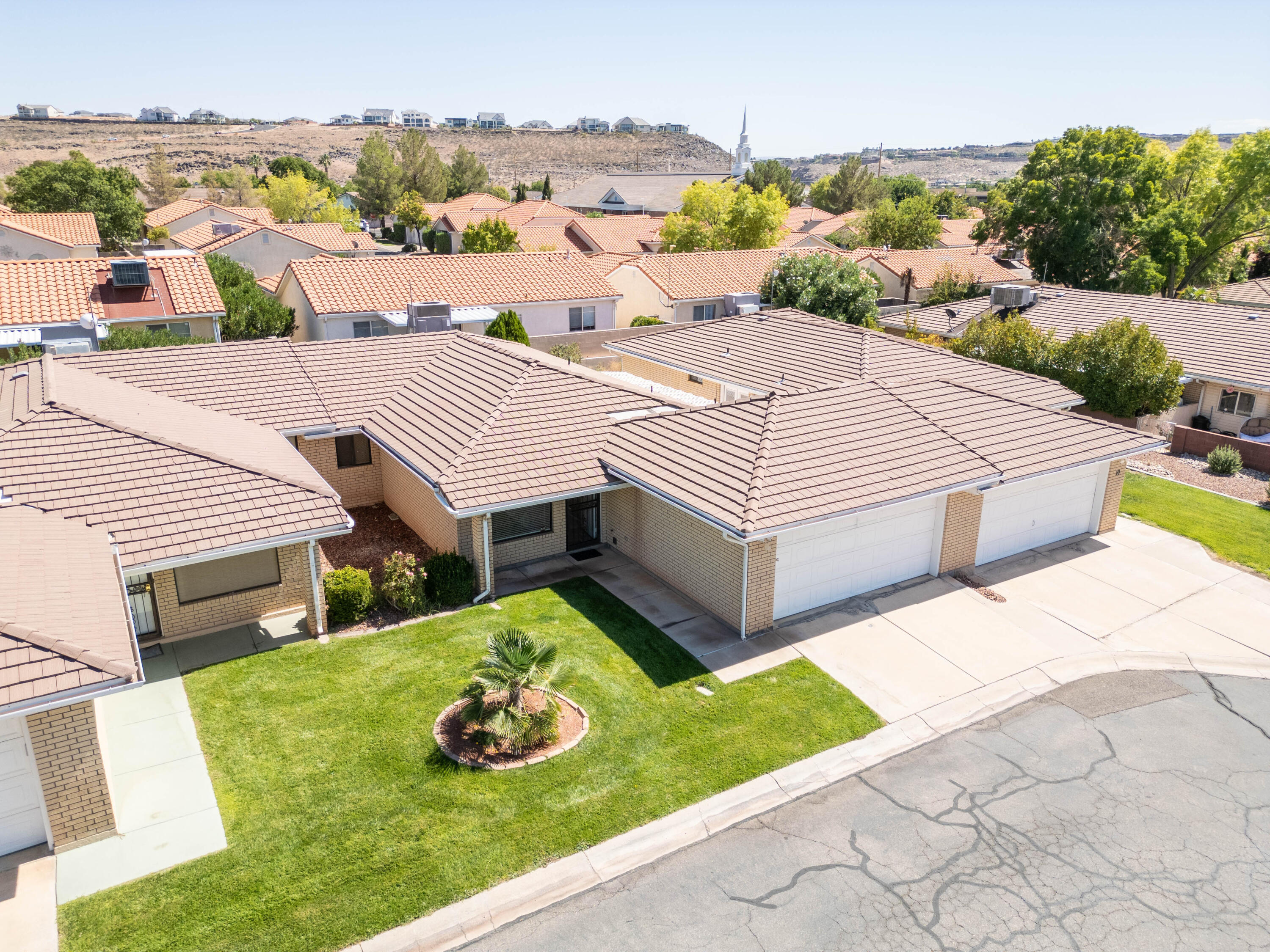 PALM MEADOWS TOWNHOMES - Residential