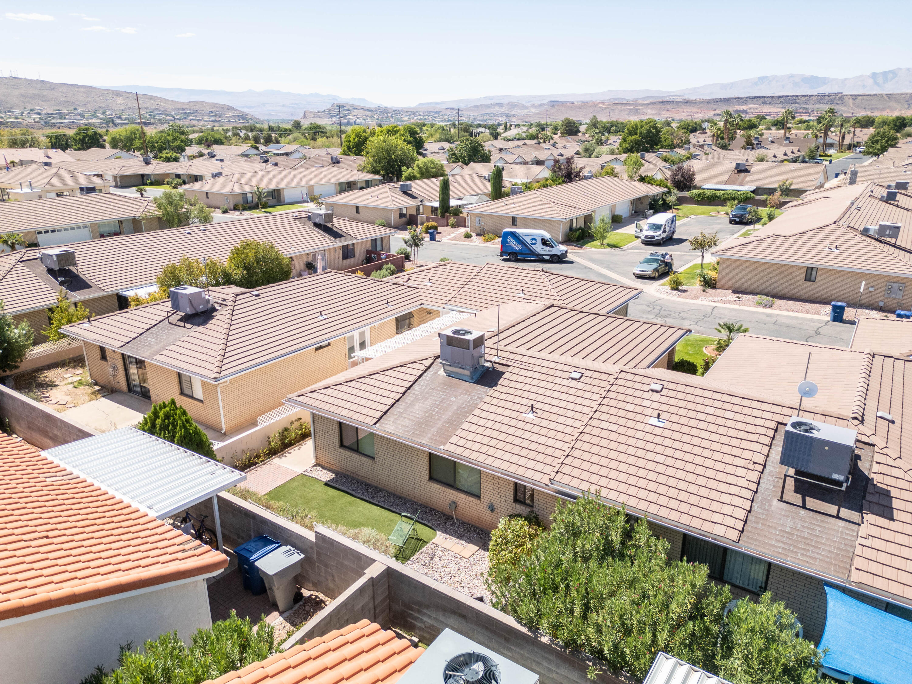 PALM MEADOWS TOWNHOMES - Residential