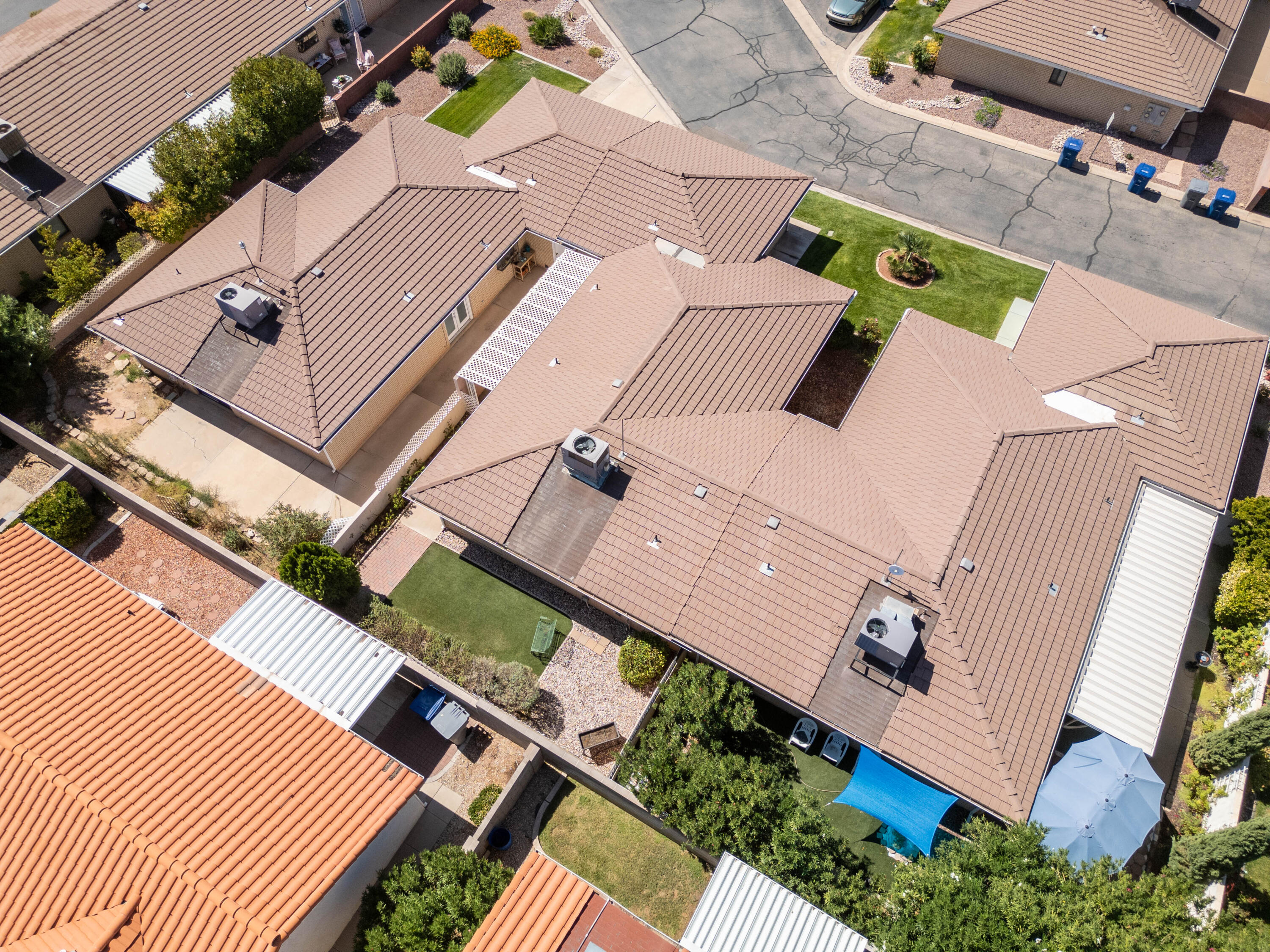 PALM MEADOWS TOWNHOMES - Residential