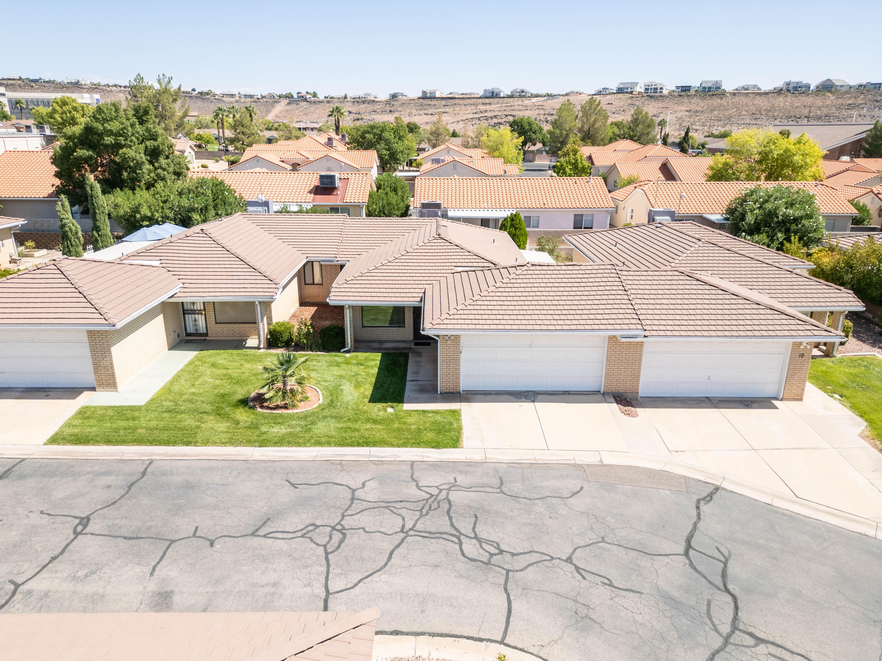 PALM MEADOWS TOWNHOMES - Residential
