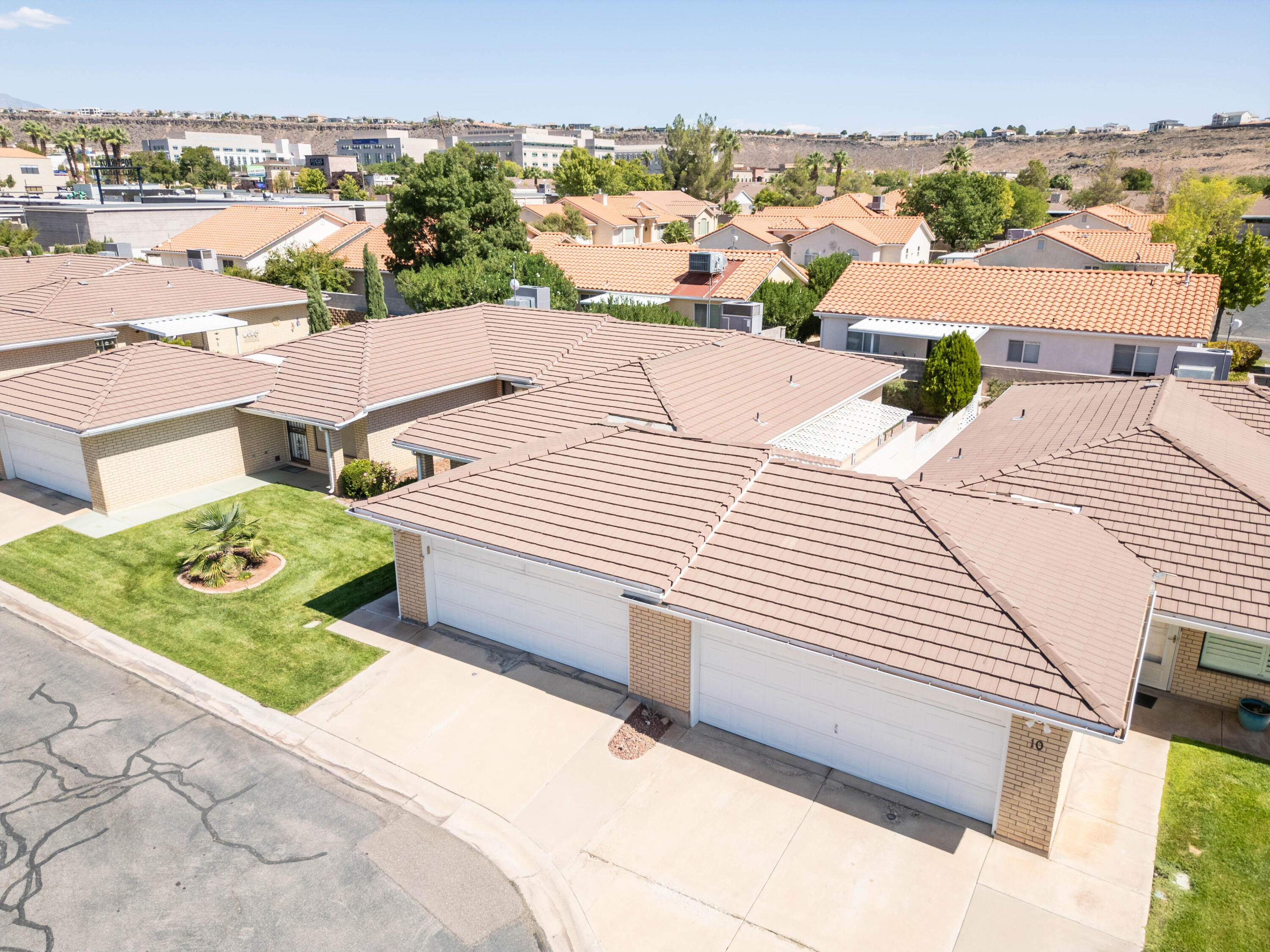 PALM MEADOWS TOWNHOMES - Residential