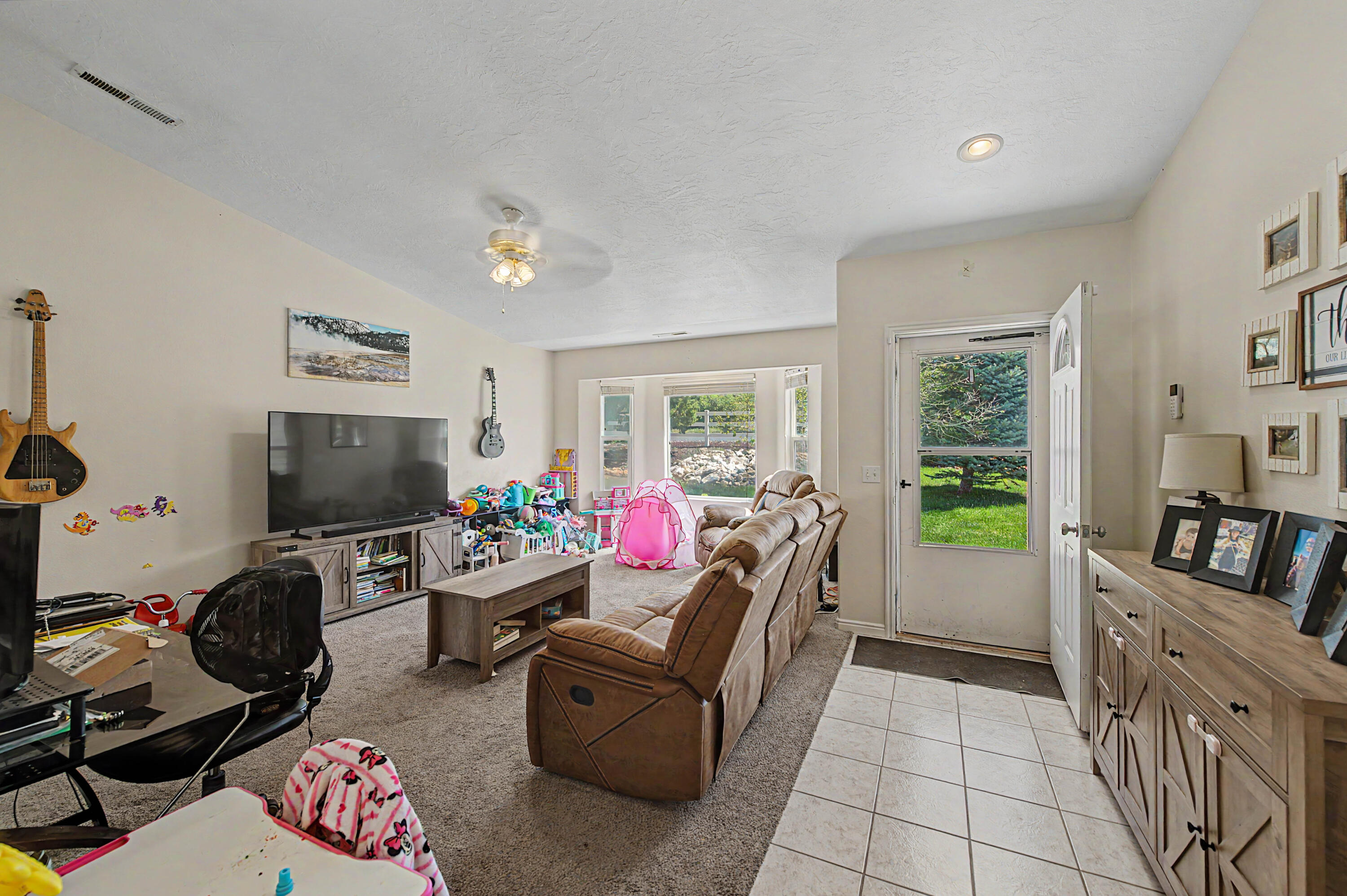 DIXIE DEER ESTATES - Residential