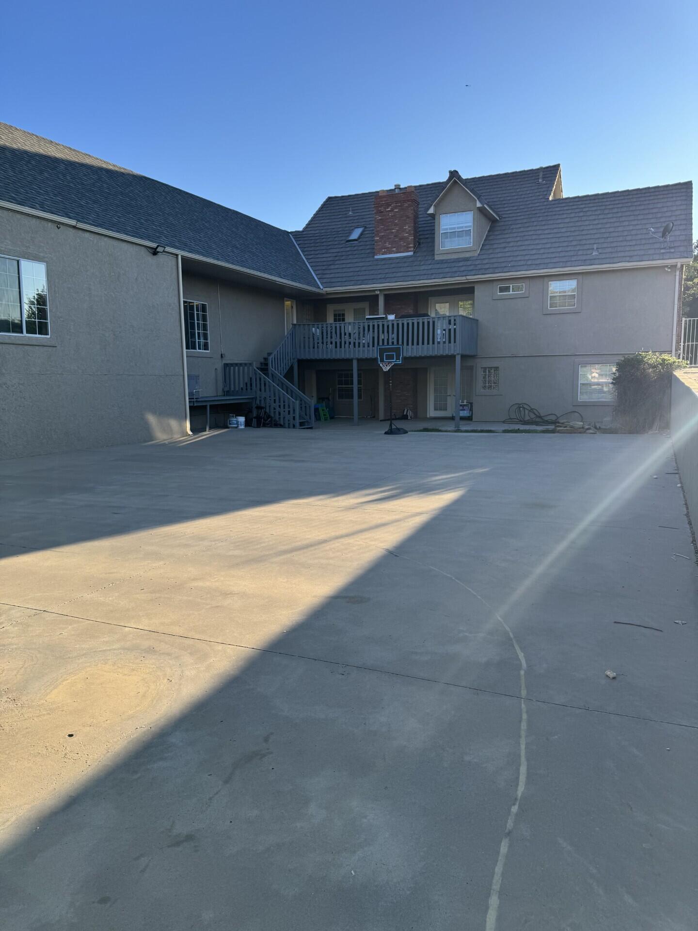 WINCHESTER HILLS - Residential