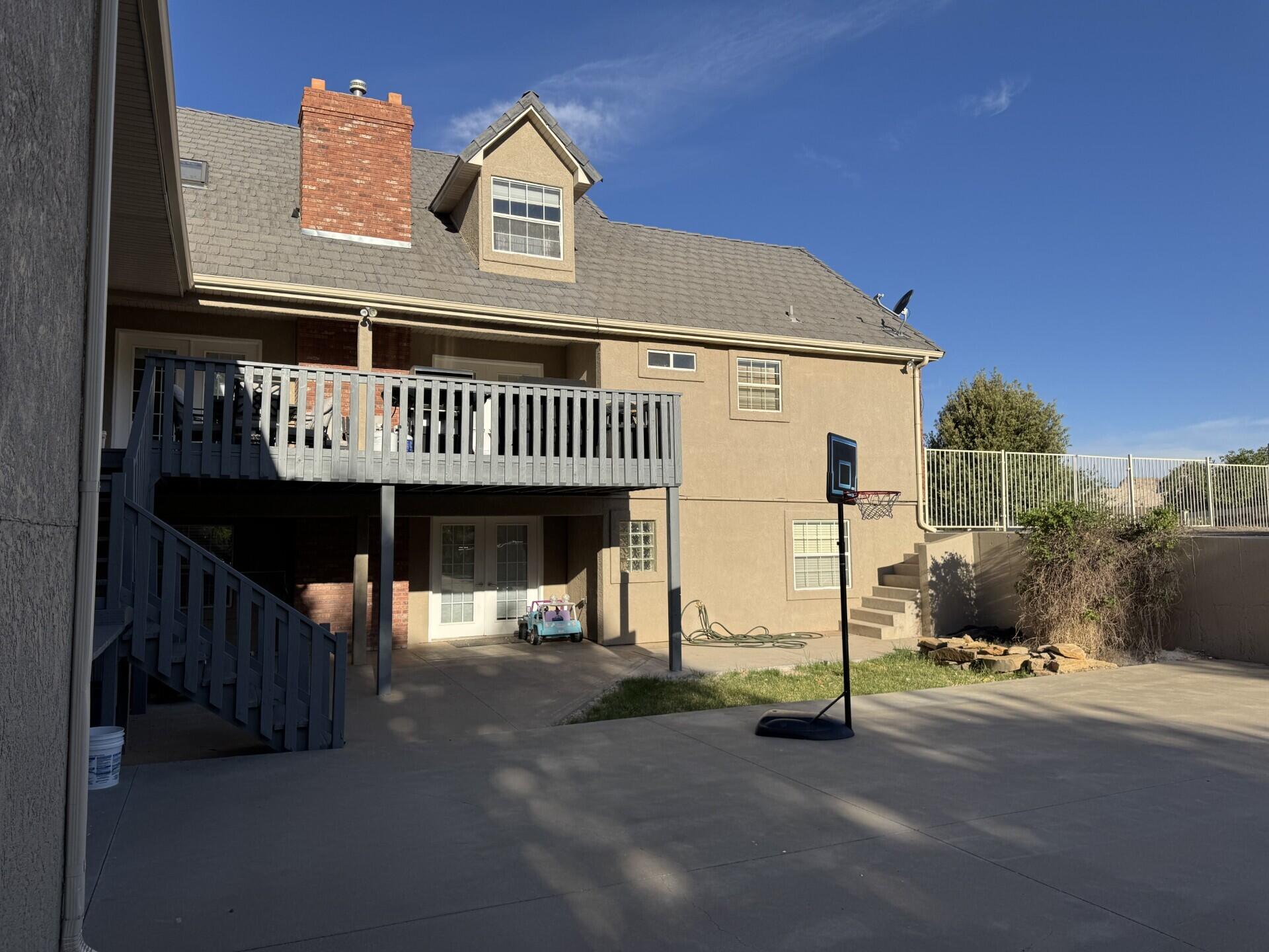 WINCHESTER HILLS - Residential