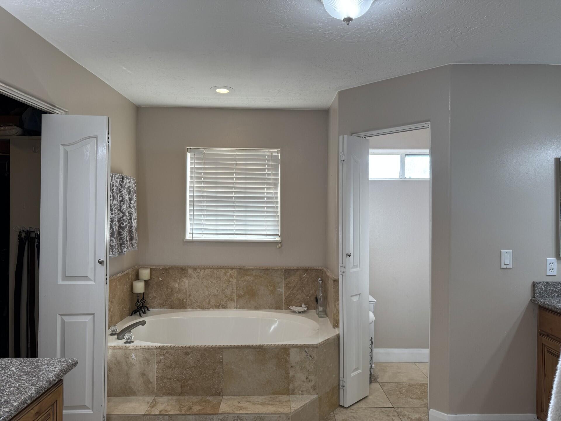 WINCHESTER HILLS - Residential