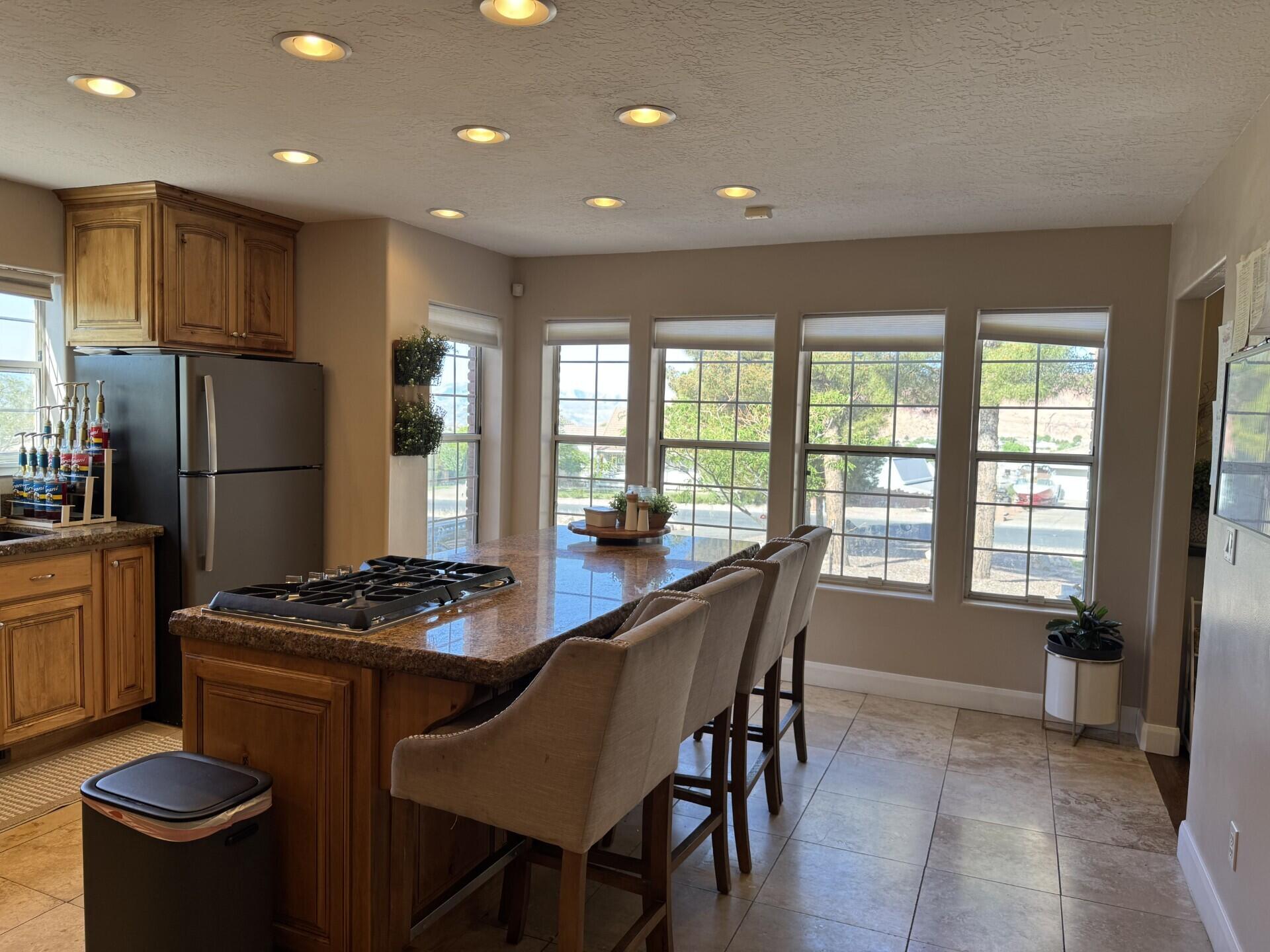 WINCHESTER HILLS - Residential