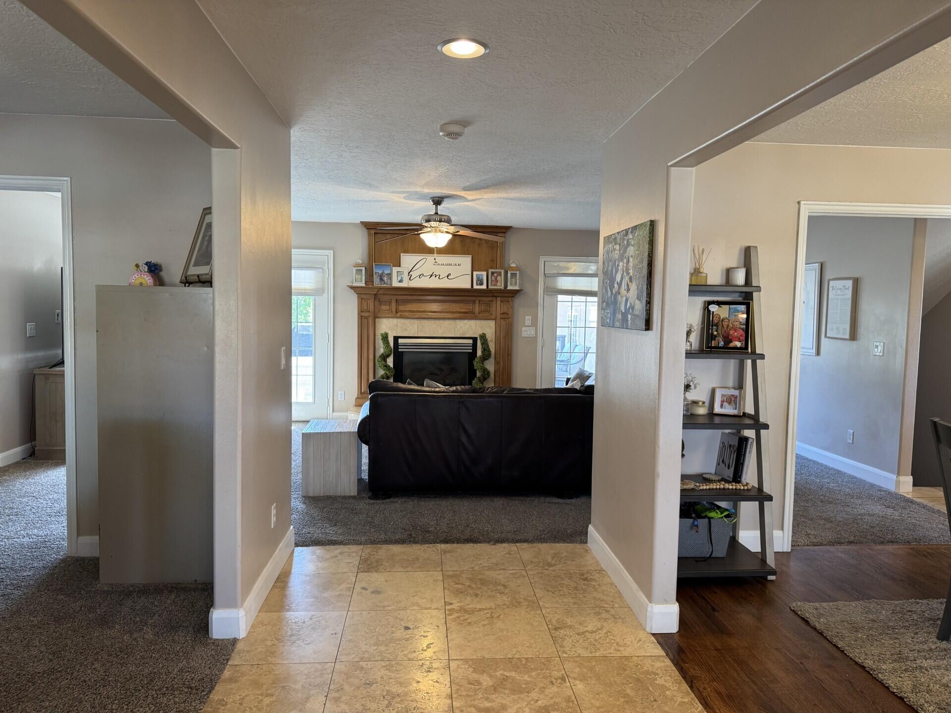 WINCHESTER HILLS - Residential