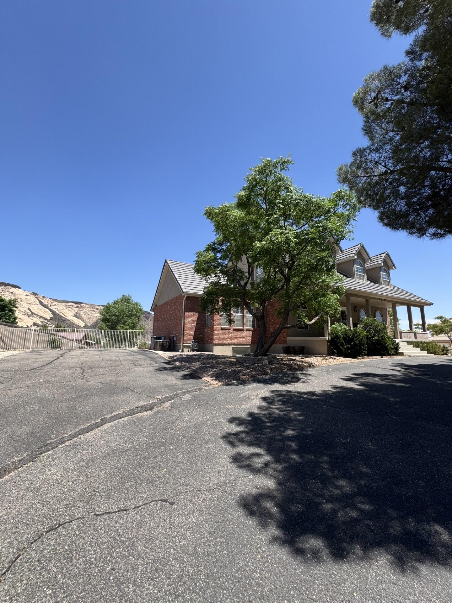 WINCHESTER HILLS - Residential