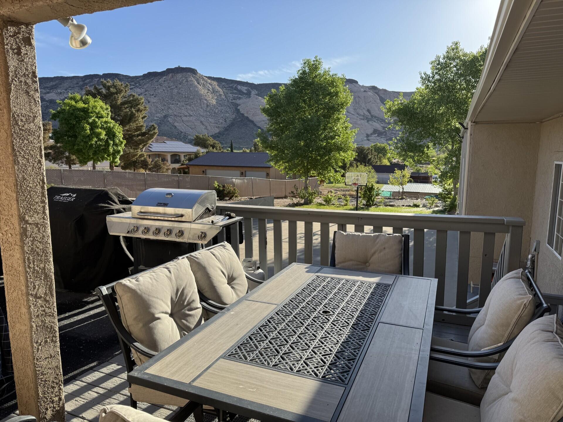 WINCHESTER HILLS - Residential