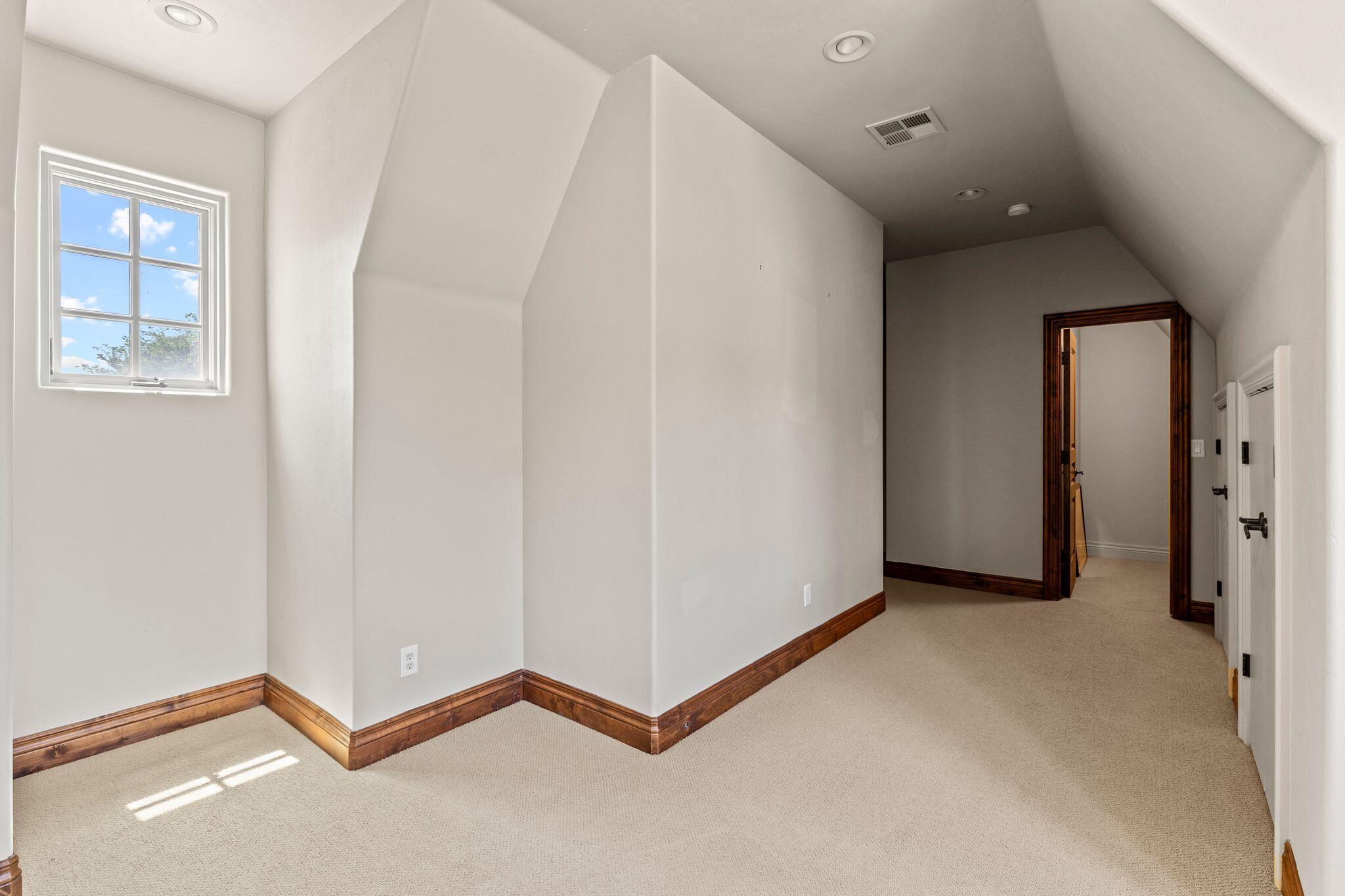 WOODS AT VALLEY VIEW - Residential