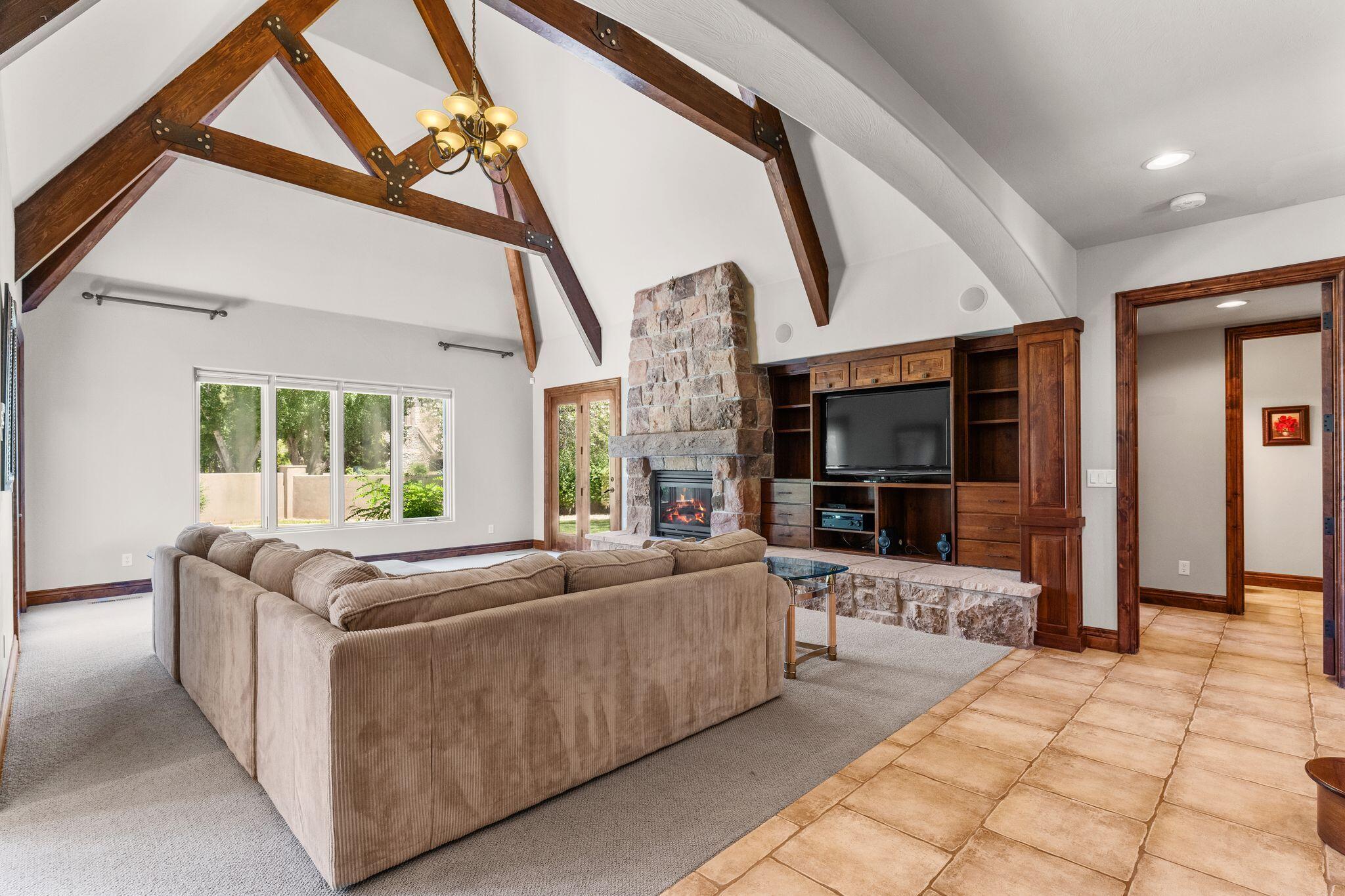 WOODS AT VALLEY VIEW - Residential