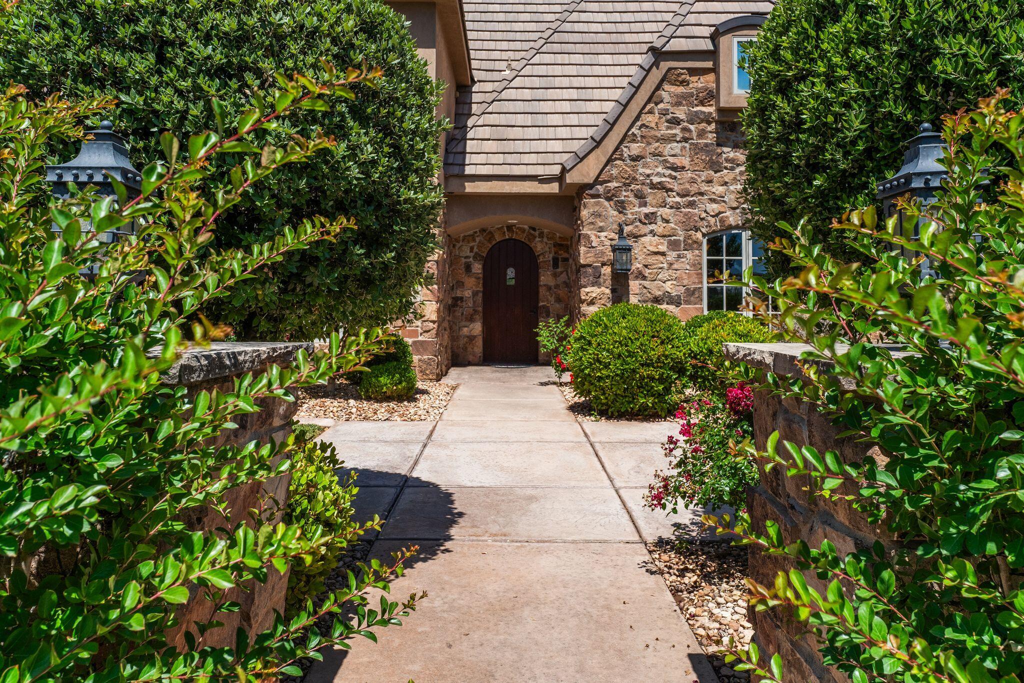 WOODS AT VALLEY VIEW - Residential