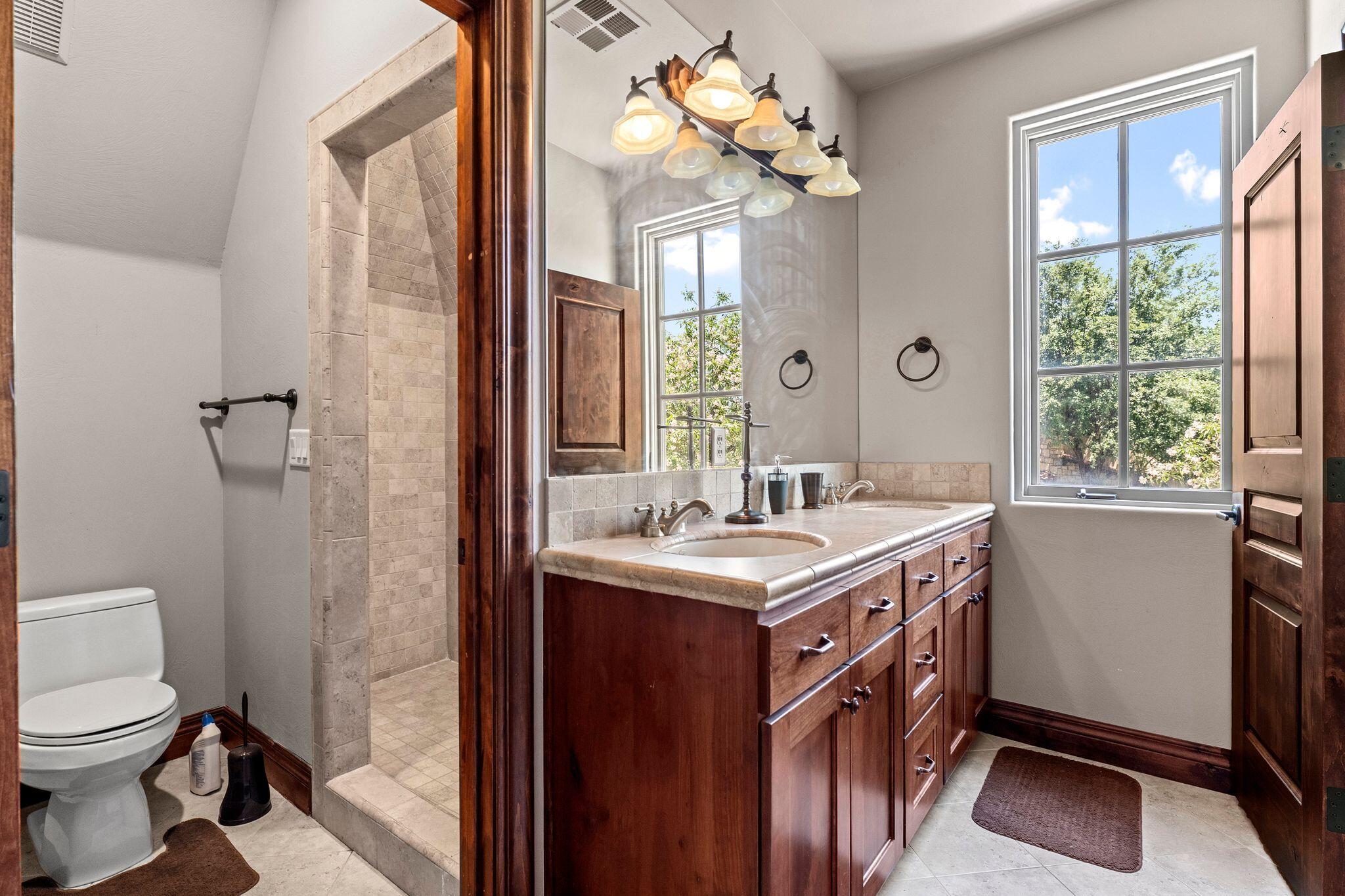 WOODS AT VALLEY VIEW - Residential