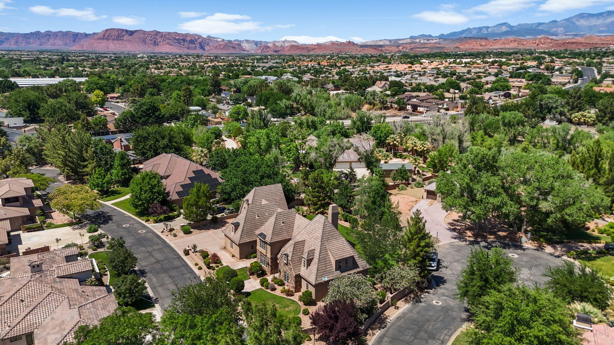 WOODS AT VALLEY VIEW - Residential