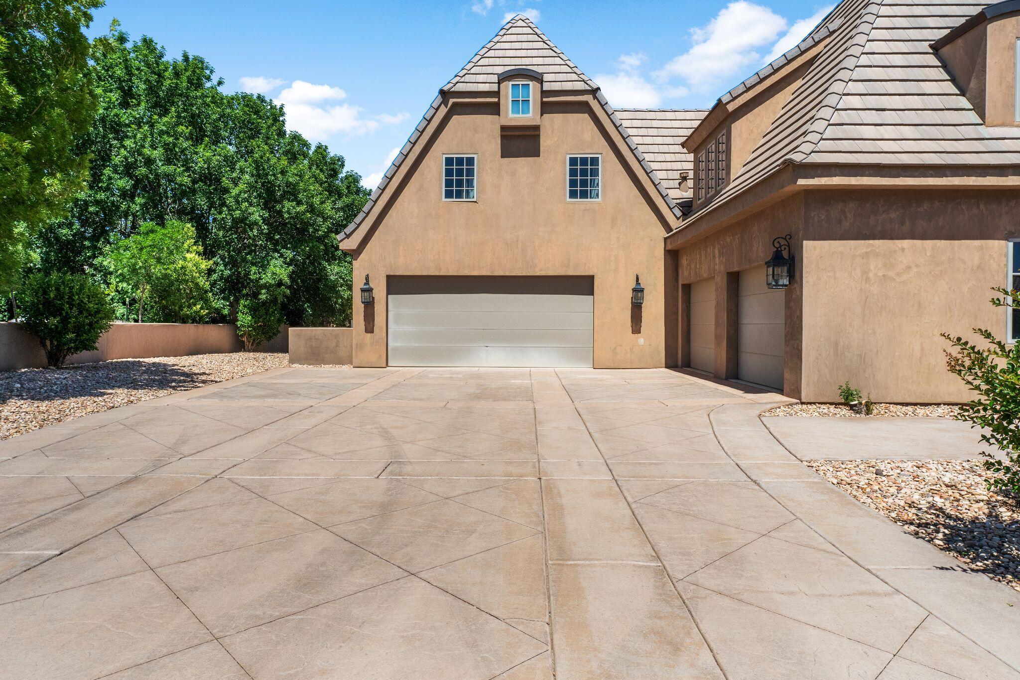 WOODS AT VALLEY VIEW - Residential