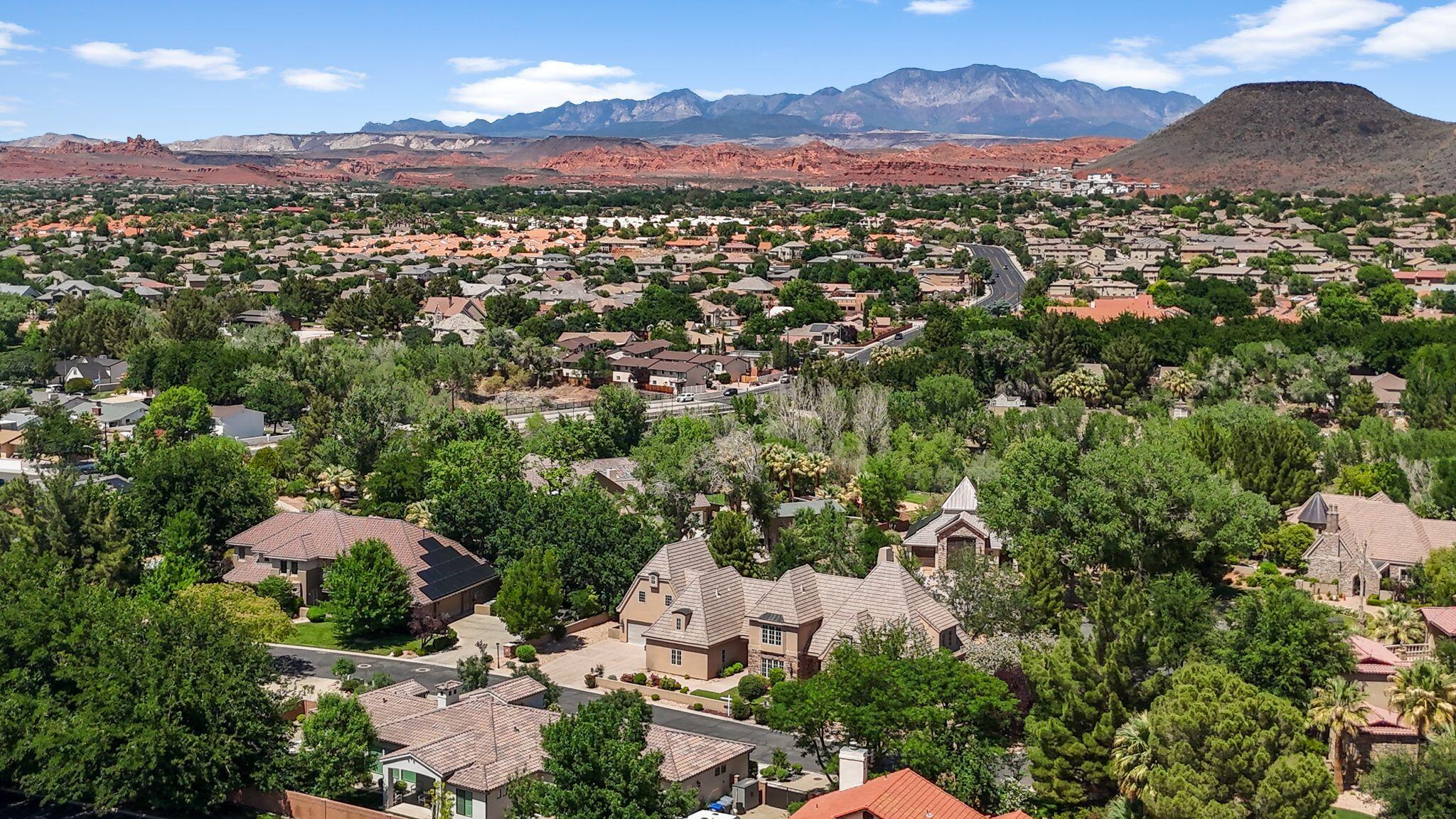 WOODS AT VALLEY VIEW - Residential