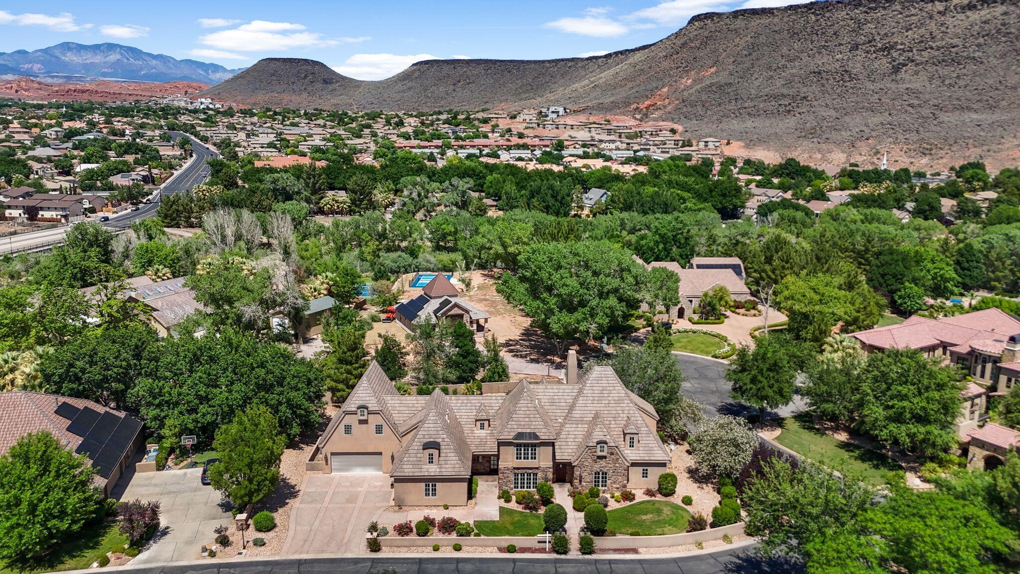 WOODS AT VALLEY VIEW - Residential