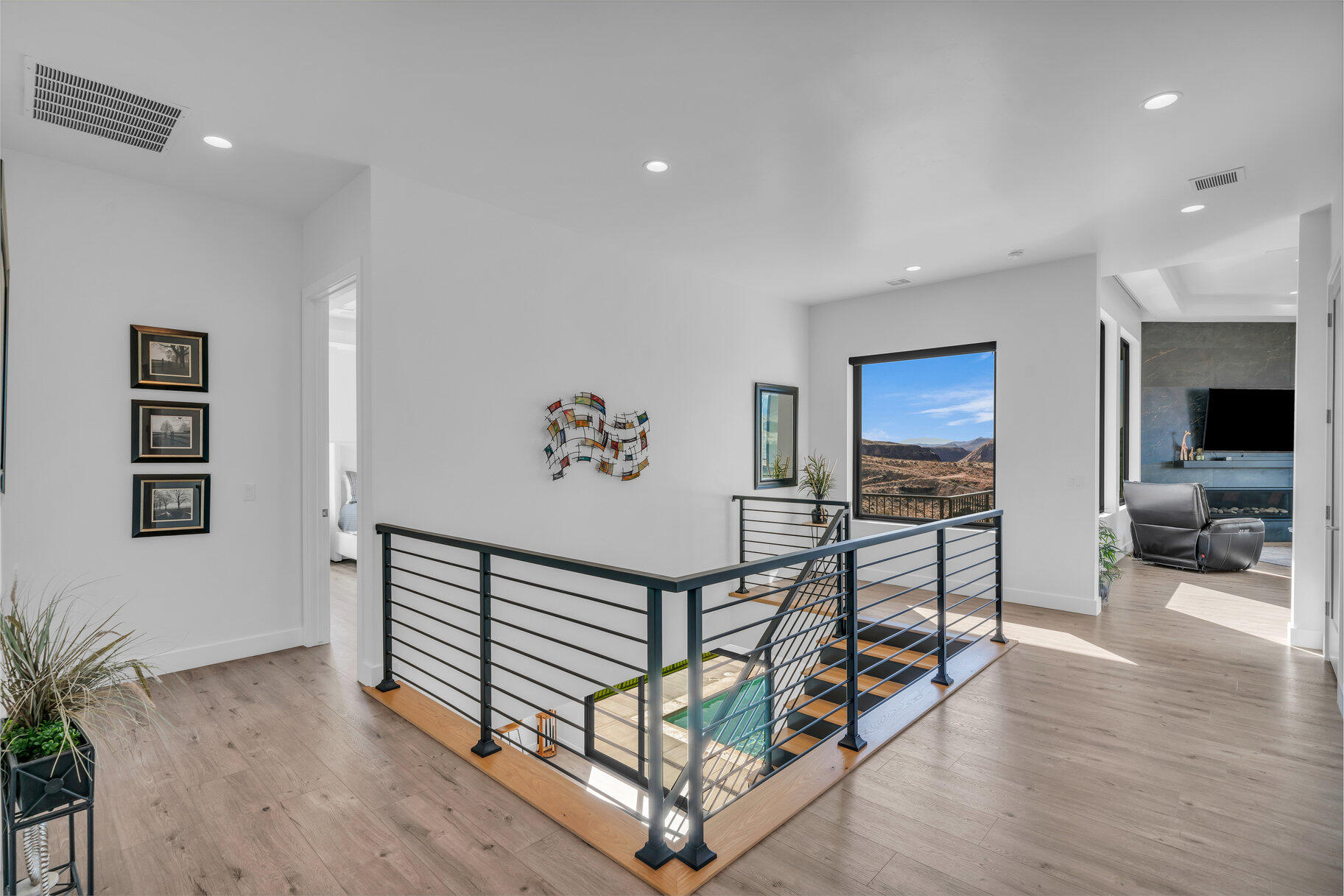 INDEPENDENCE POINT - Residential