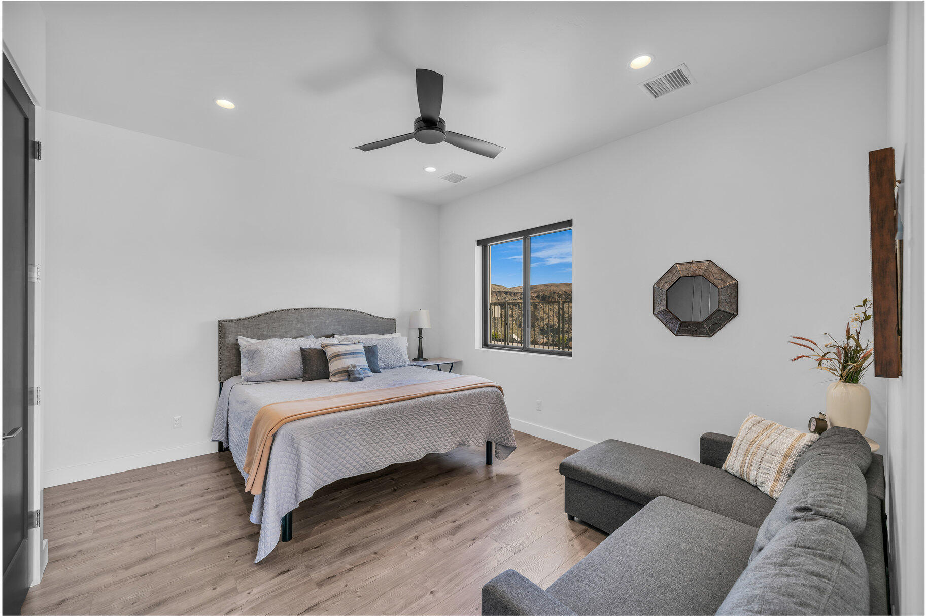 INDEPENDENCE POINT - Residential