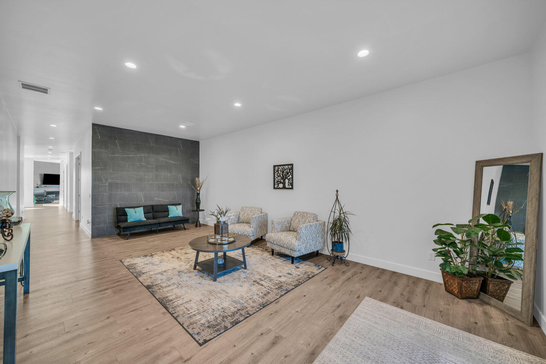 INDEPENDENCE POINT - Residential